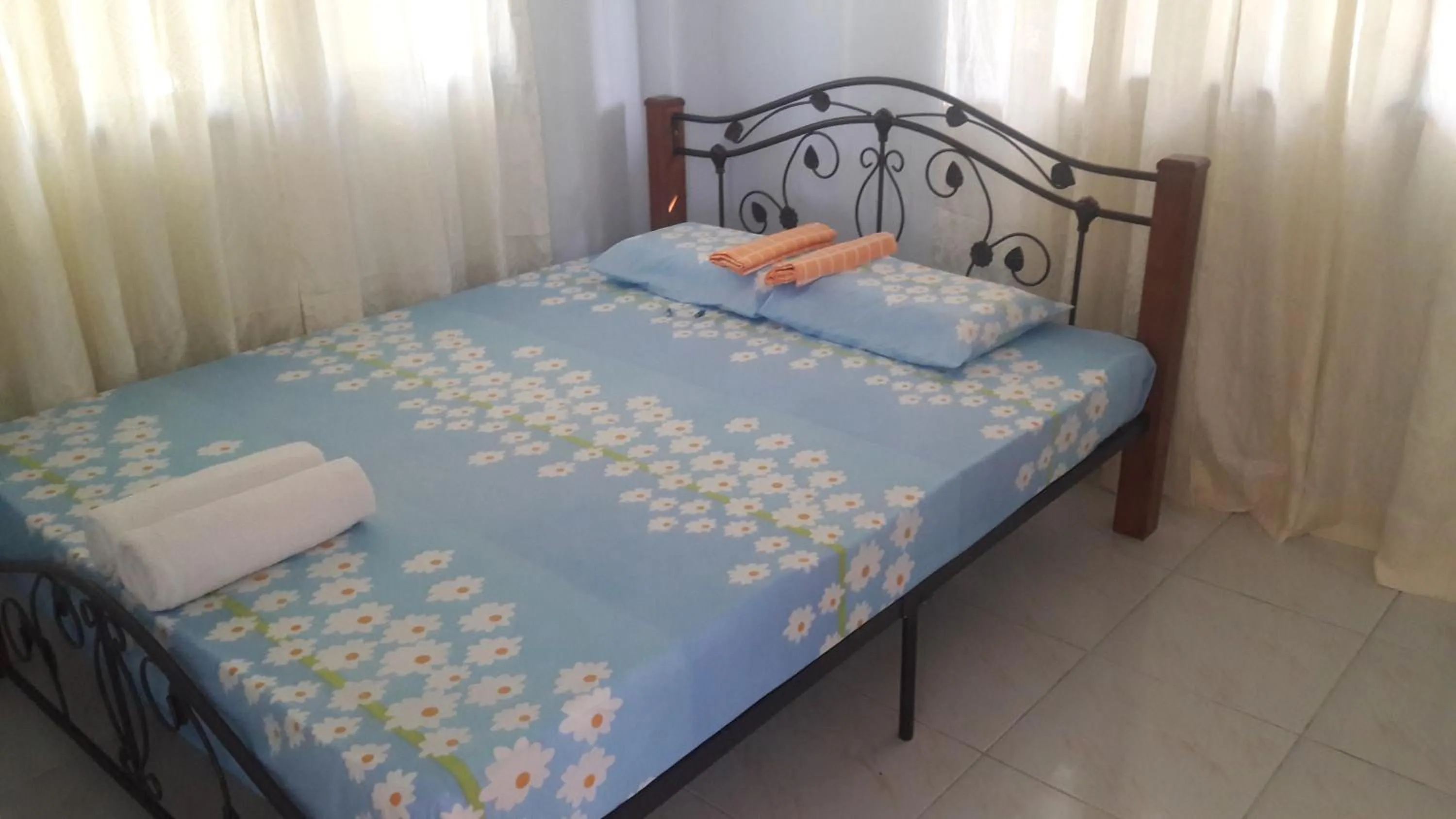 Bed in D downhill'Place