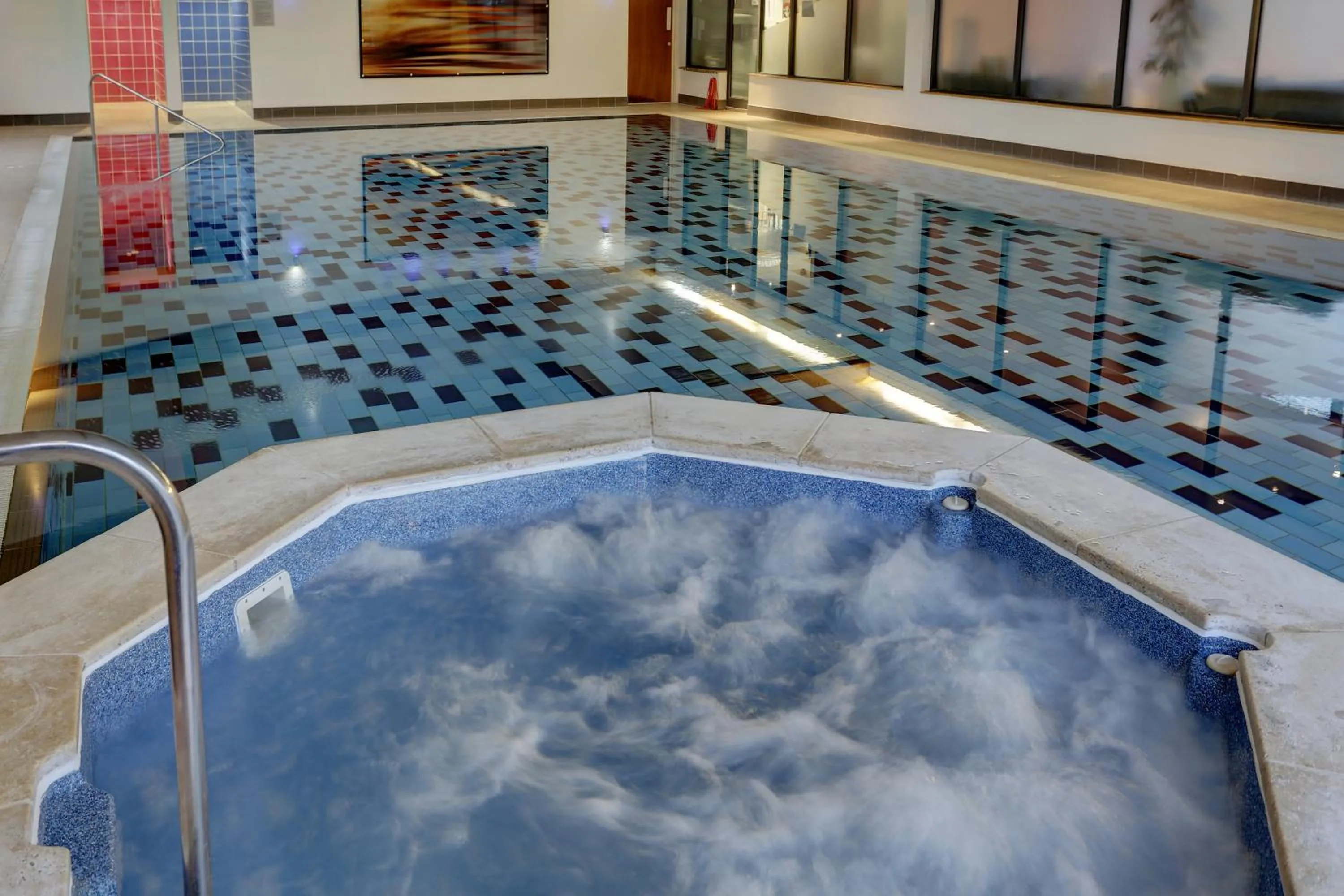 Swimming pool in Best Western Chilworth Manor Hotel