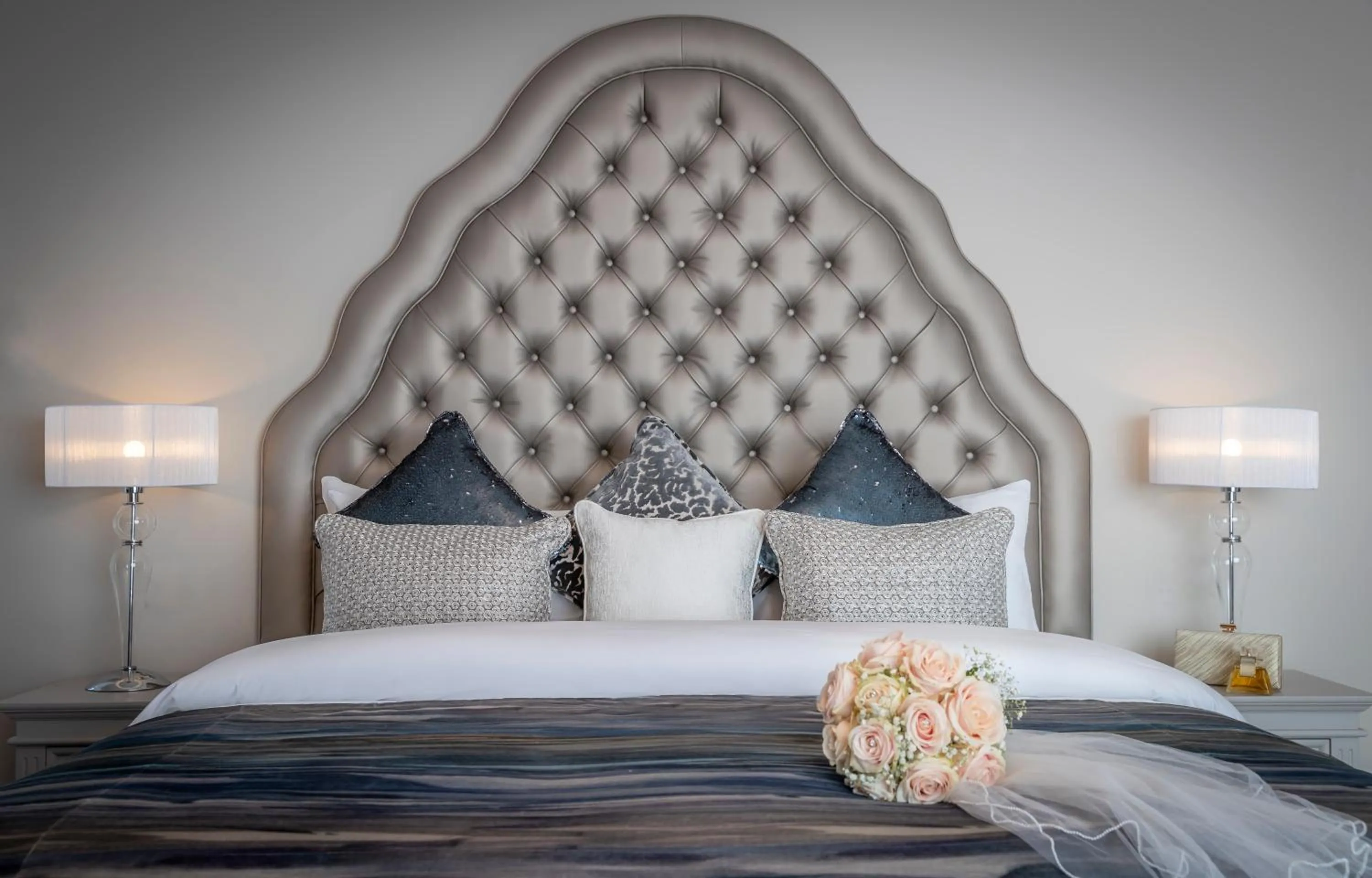 Bed in Shoreline Hotel