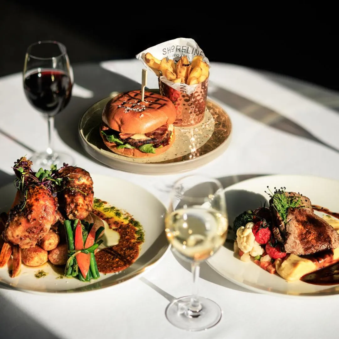 Dinner in Shoreline Hotel