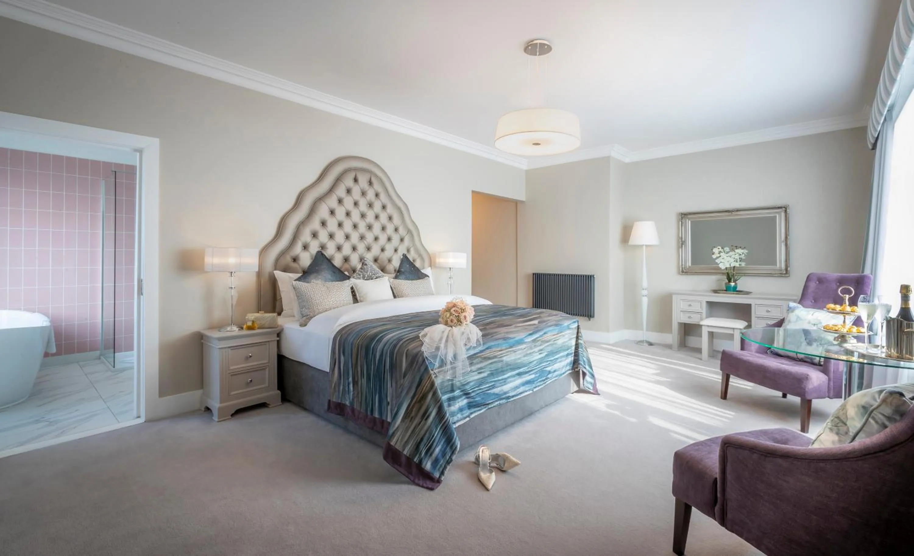 Bed in Shoreline Hotel