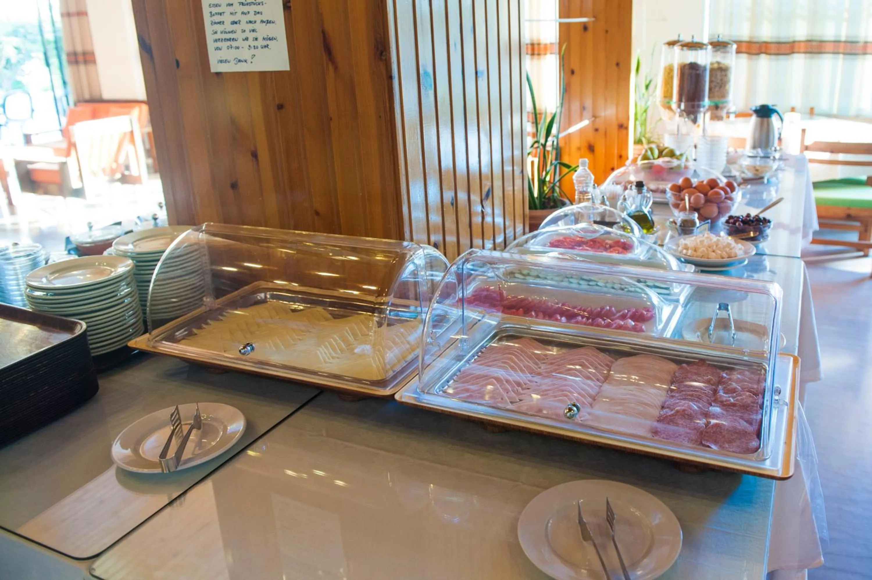 Continental breakfast in International Hotel