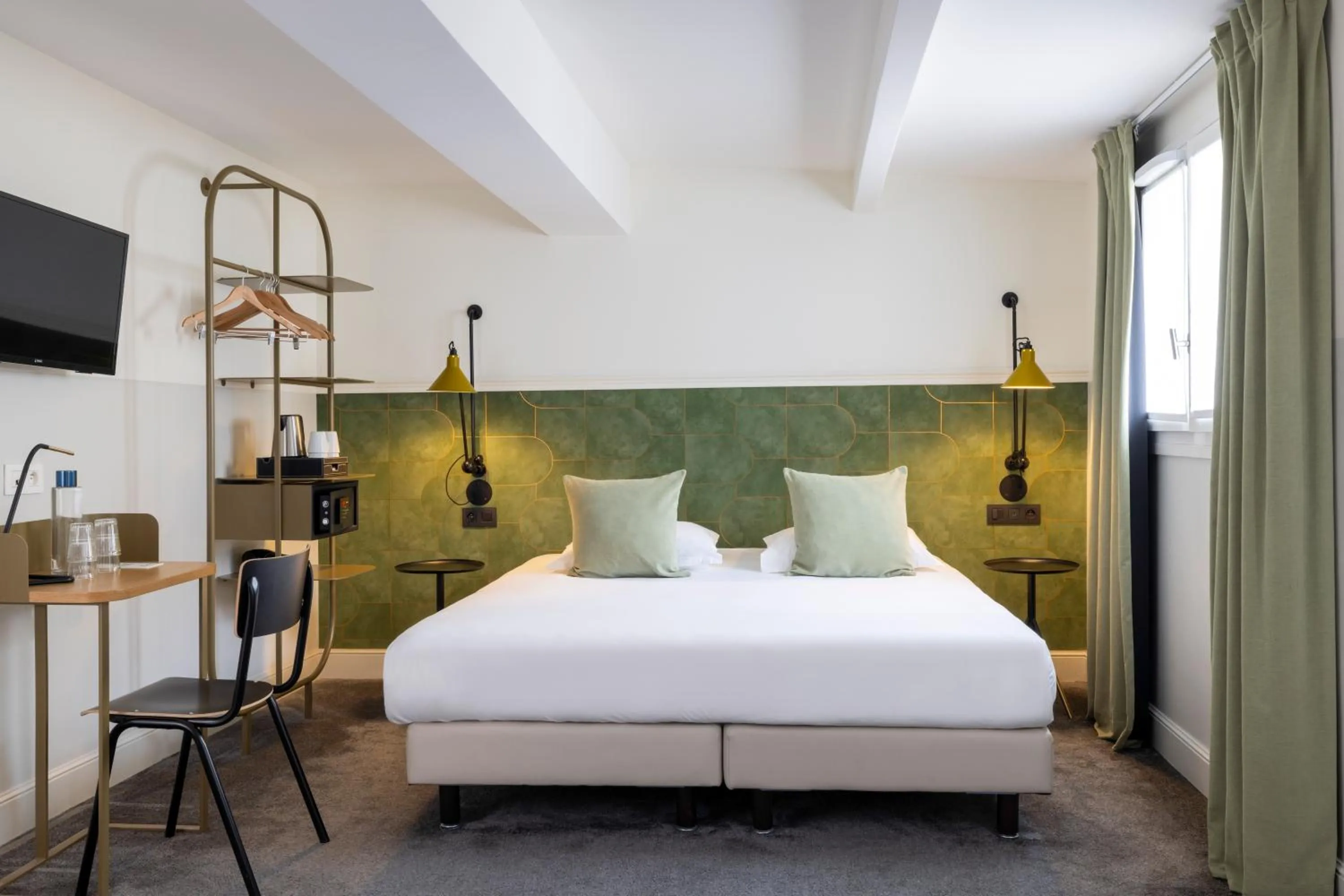 Bed in Hôtel Des Mines