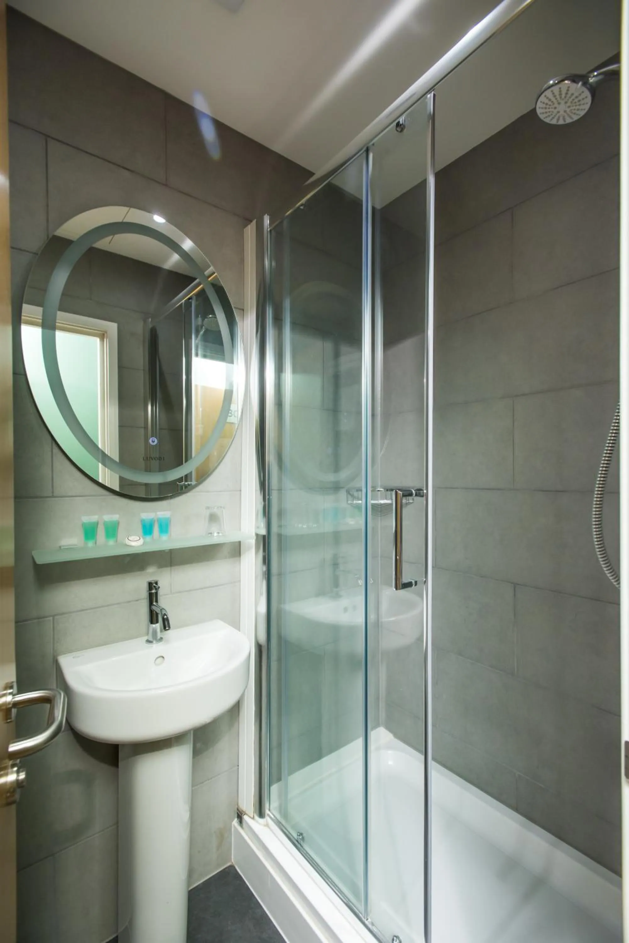 Bathroom in Caring Hotel