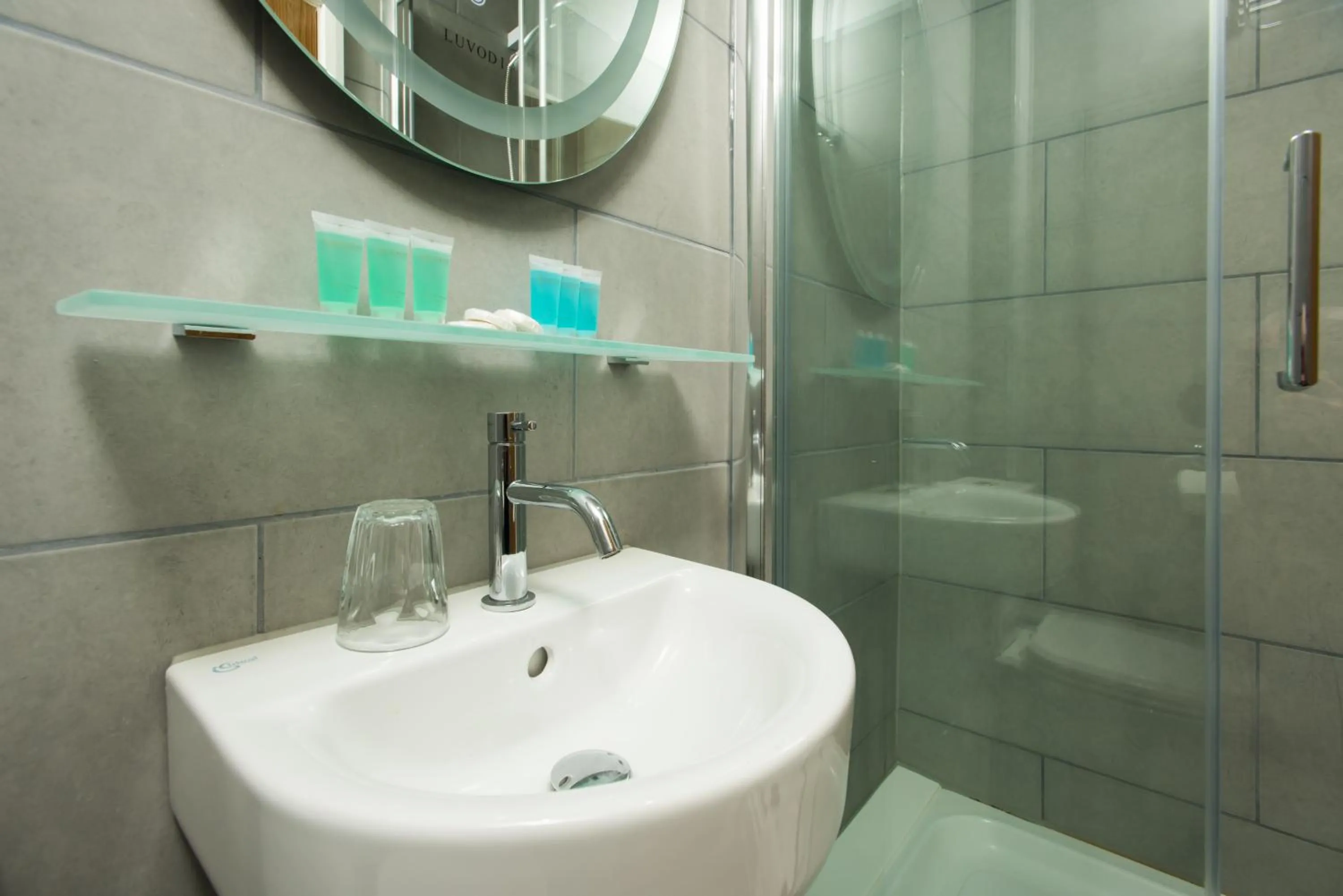 Bathroom in Caring Hotel