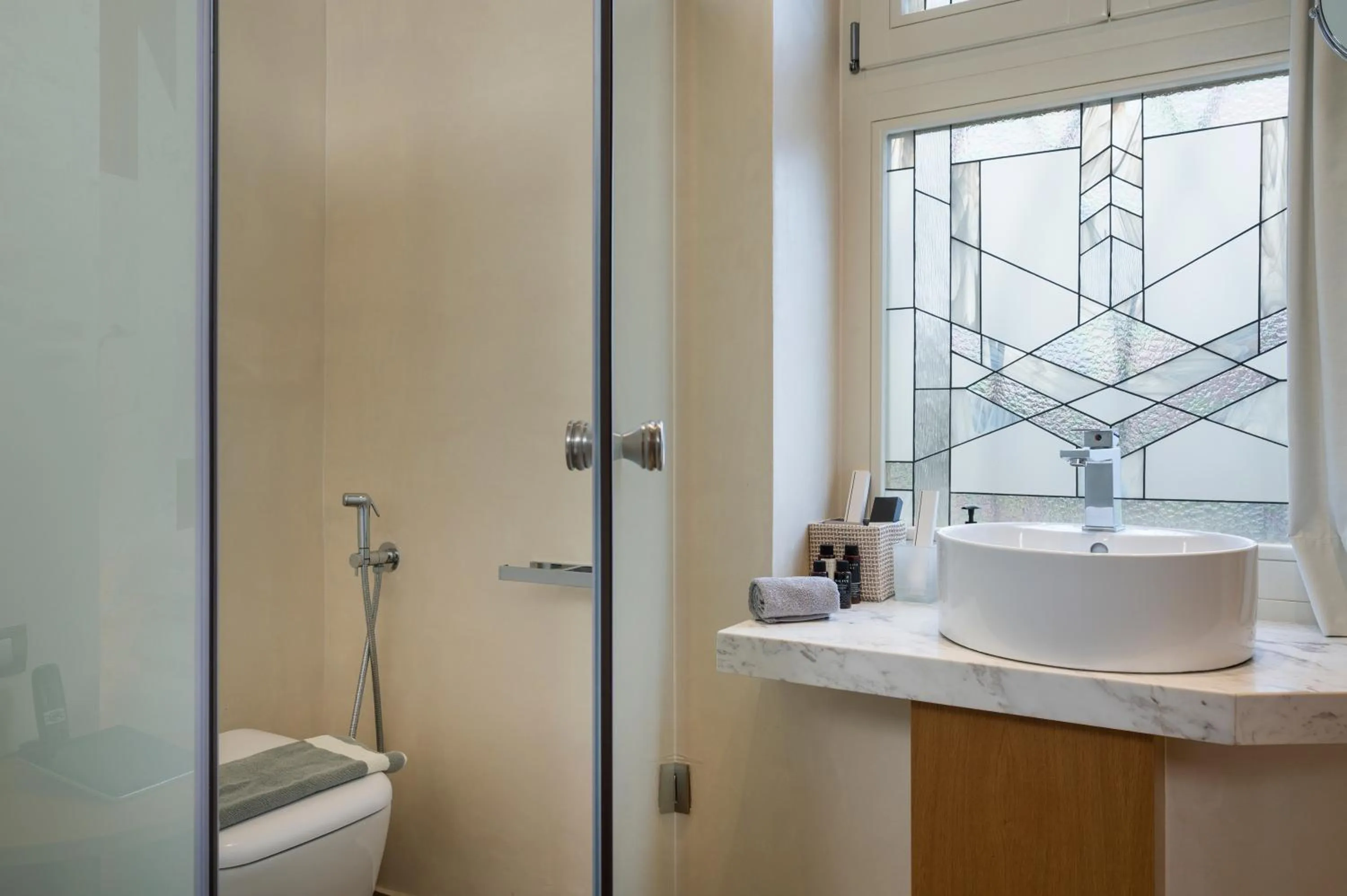 Toilet in Consolato Boutique