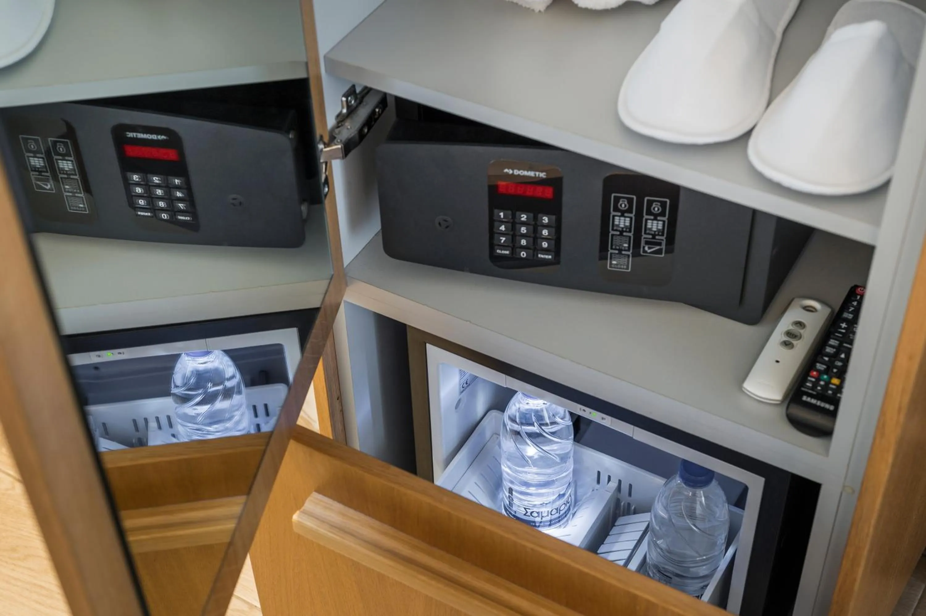 Drinks in Consolato Boutique