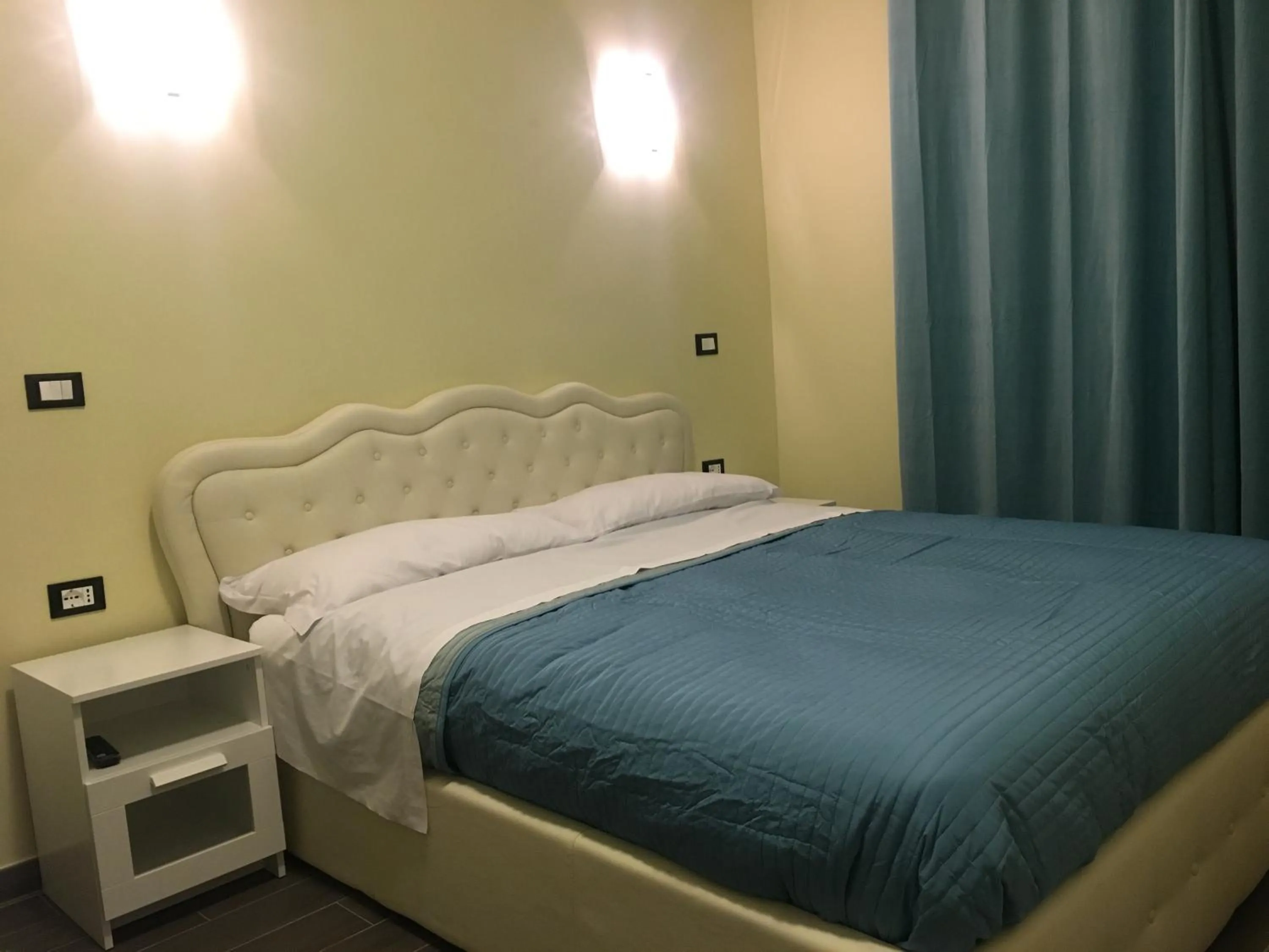 Bed in Favola Romana - Guest House
