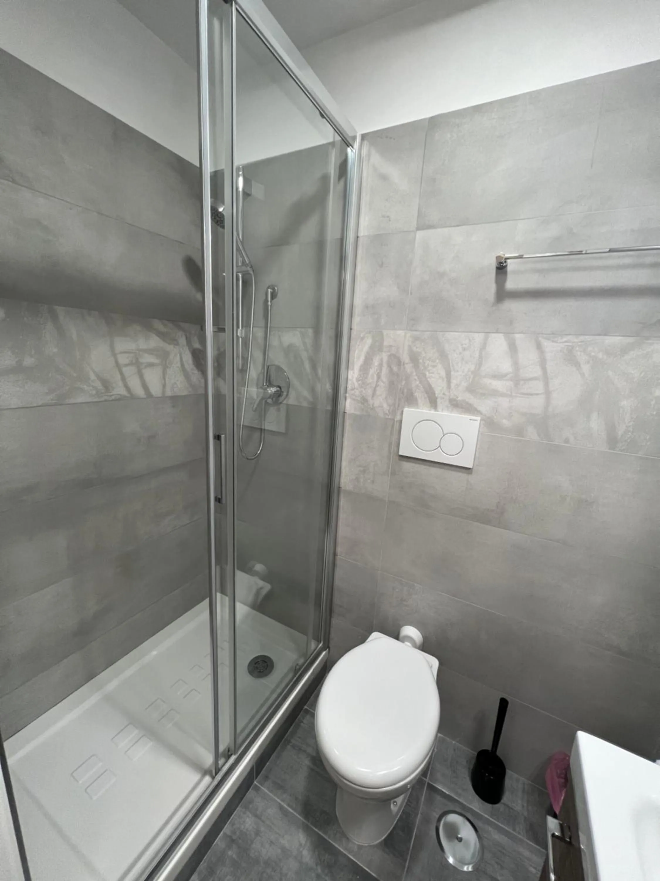 Shower in Favola Romana - Guest House