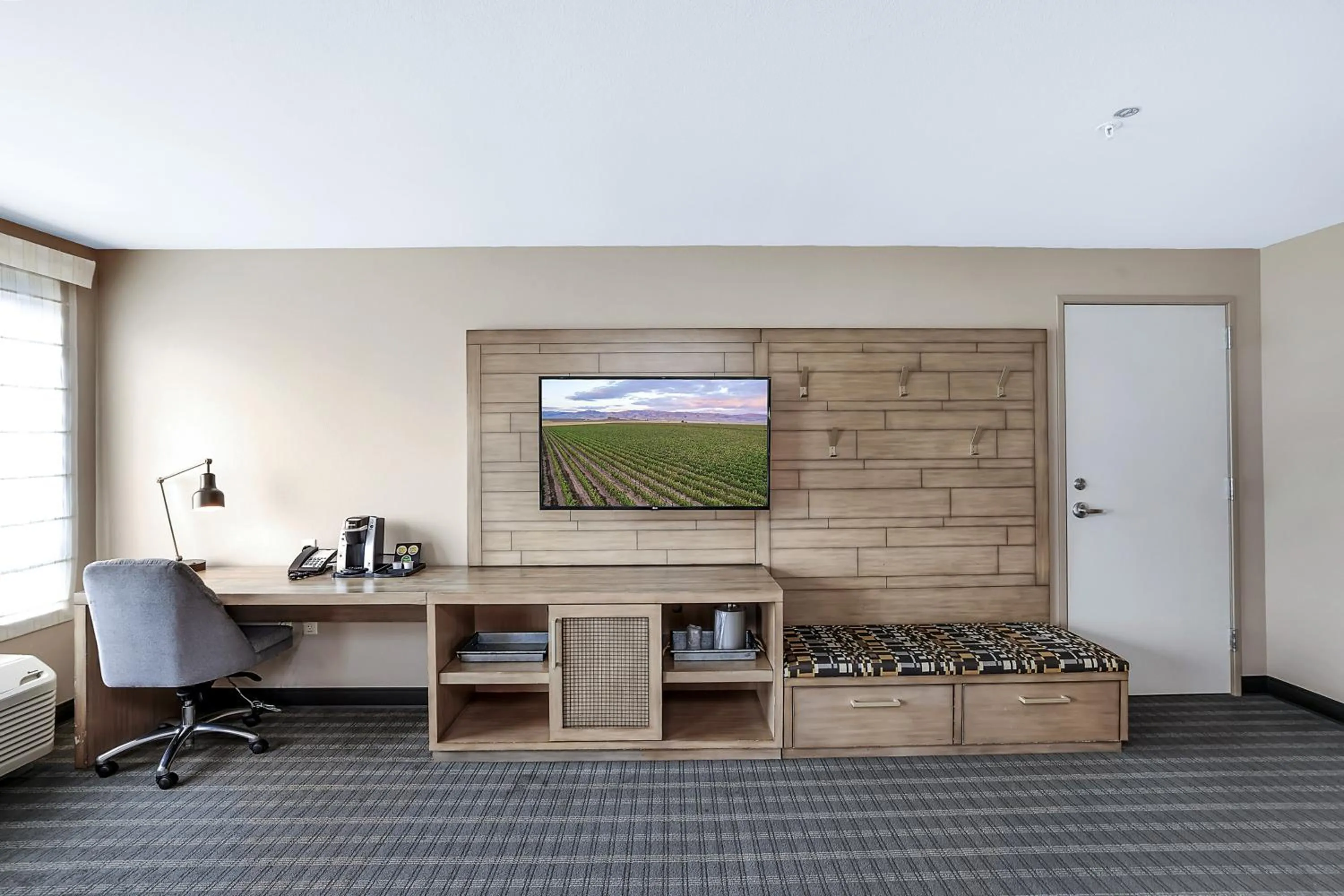 Bedroom in Holiday Inn - Nampa by IHG