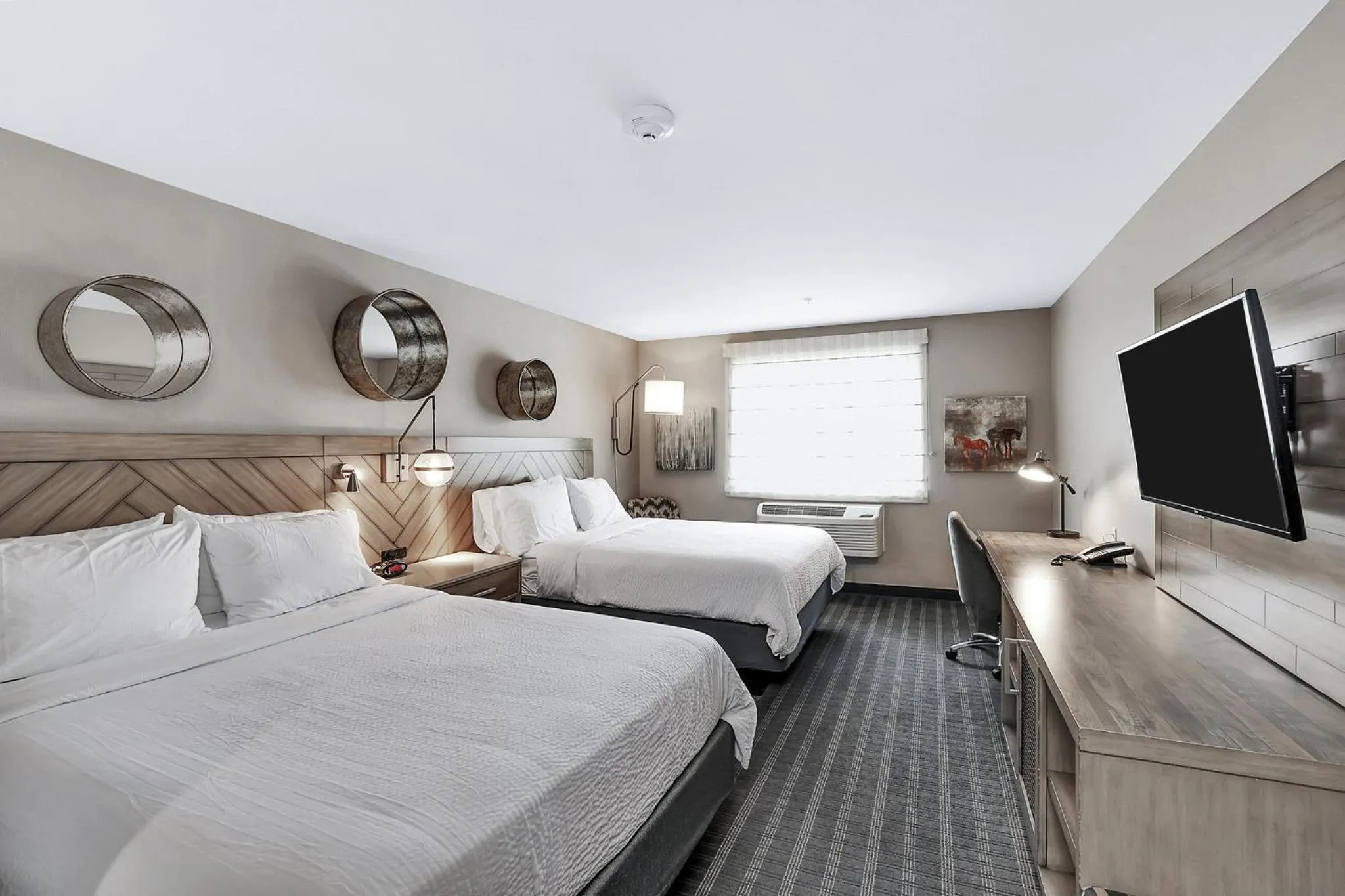 Photo of the whole room, Bed in Holiday Inn - Nampa by IHG