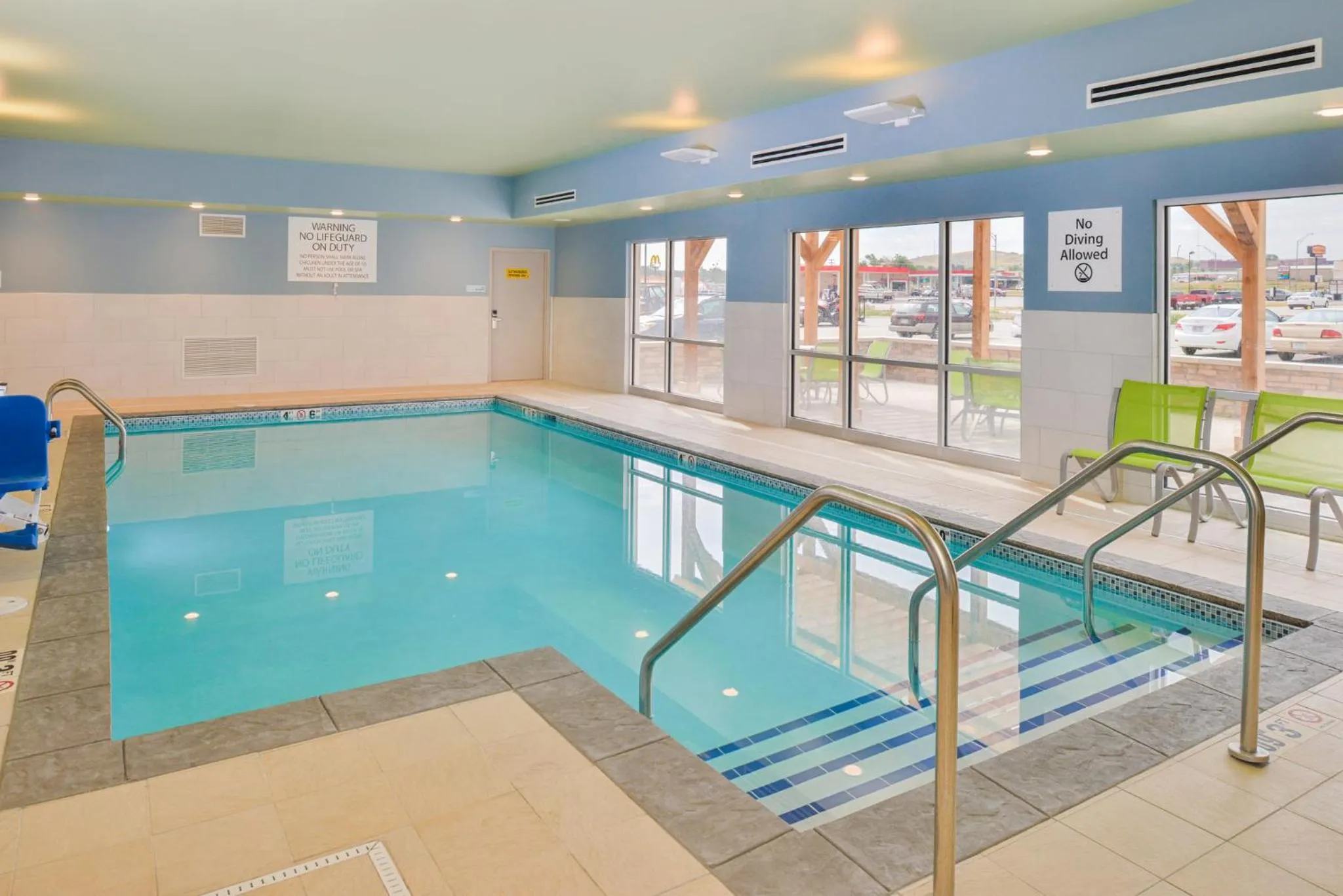 Swimming pool in Holiday Inn Express & Suites - Chadron by IHG