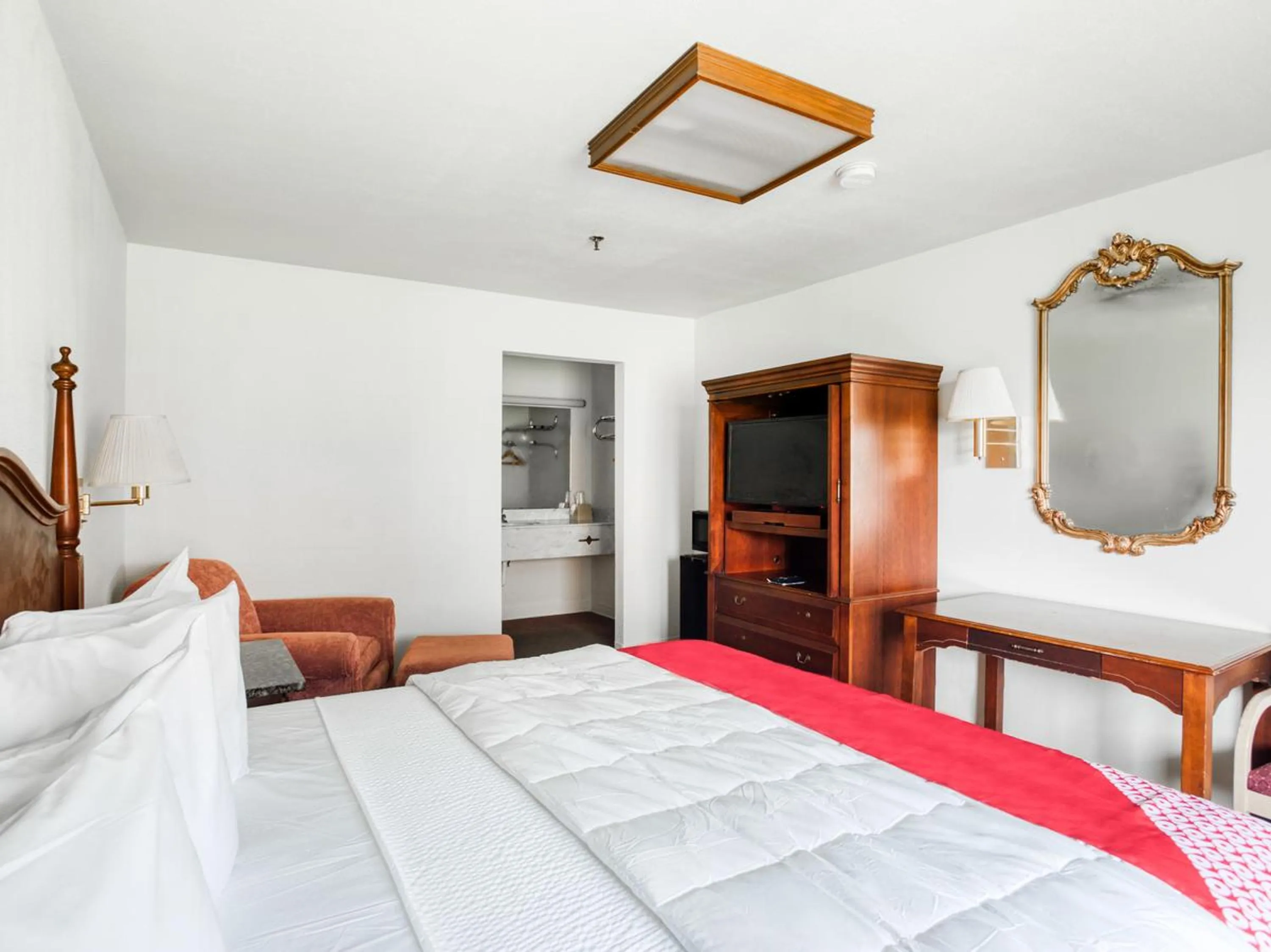 Bedroom, Bed in OYO Hotel San Antonio East