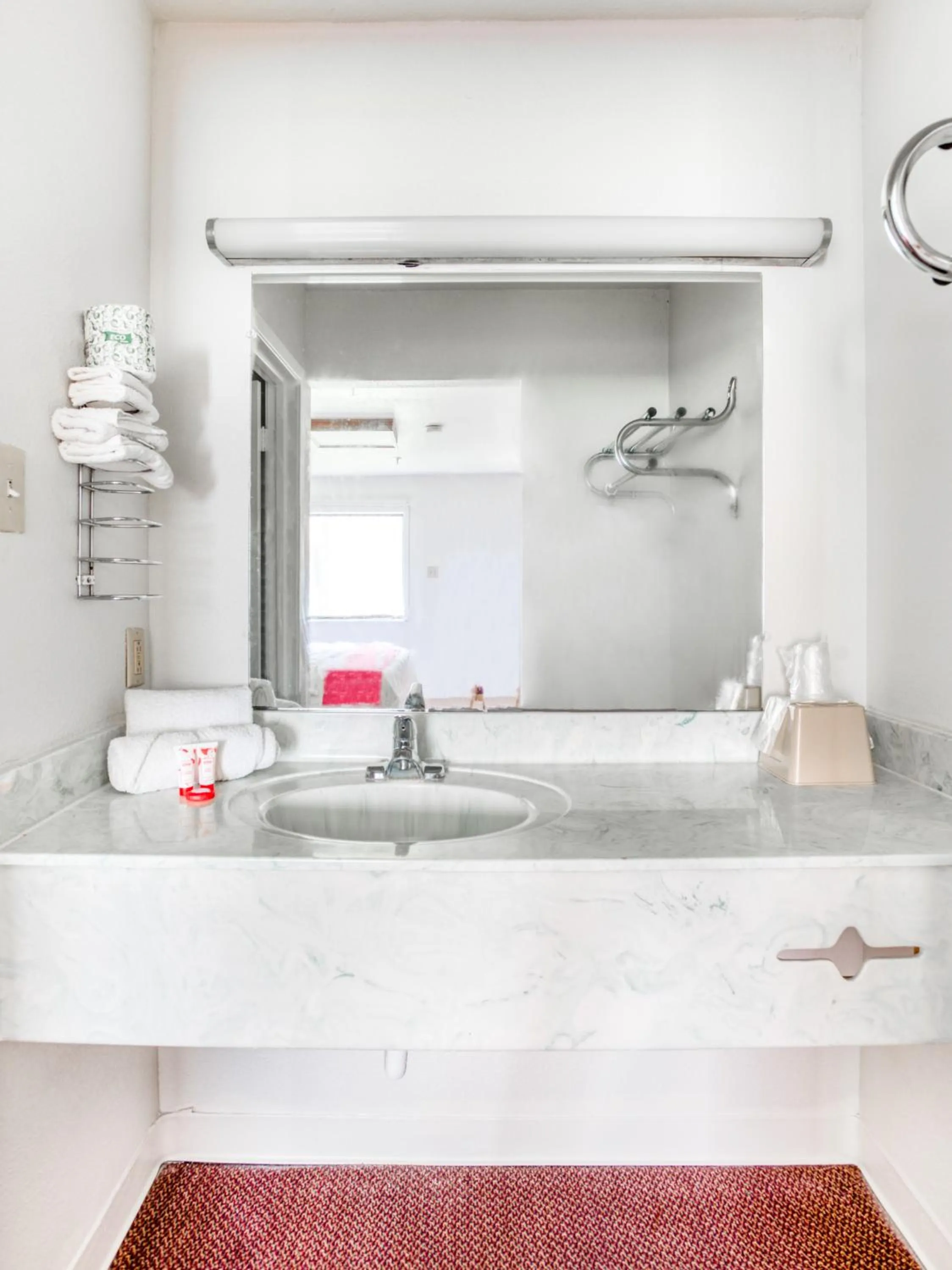Bathroom in OYO Hotel San Antonio East