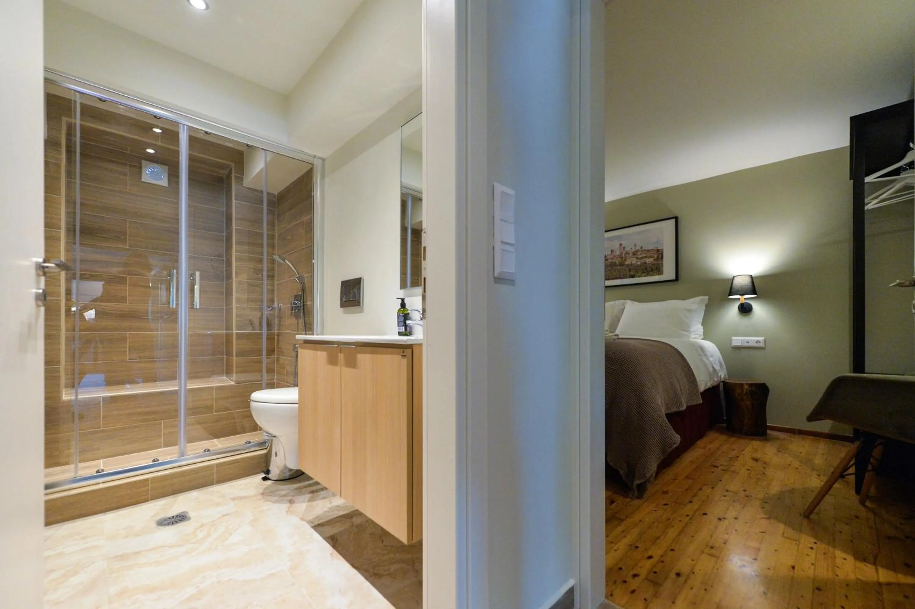 Shower in City Cottage - Kalamata Villas