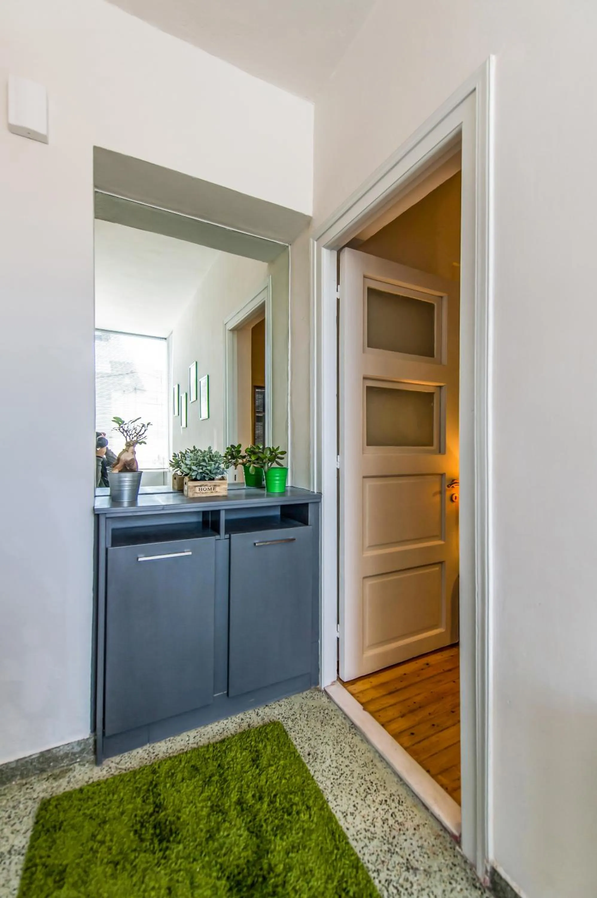 Decorative detail in City Cottage - Kalamata Villas