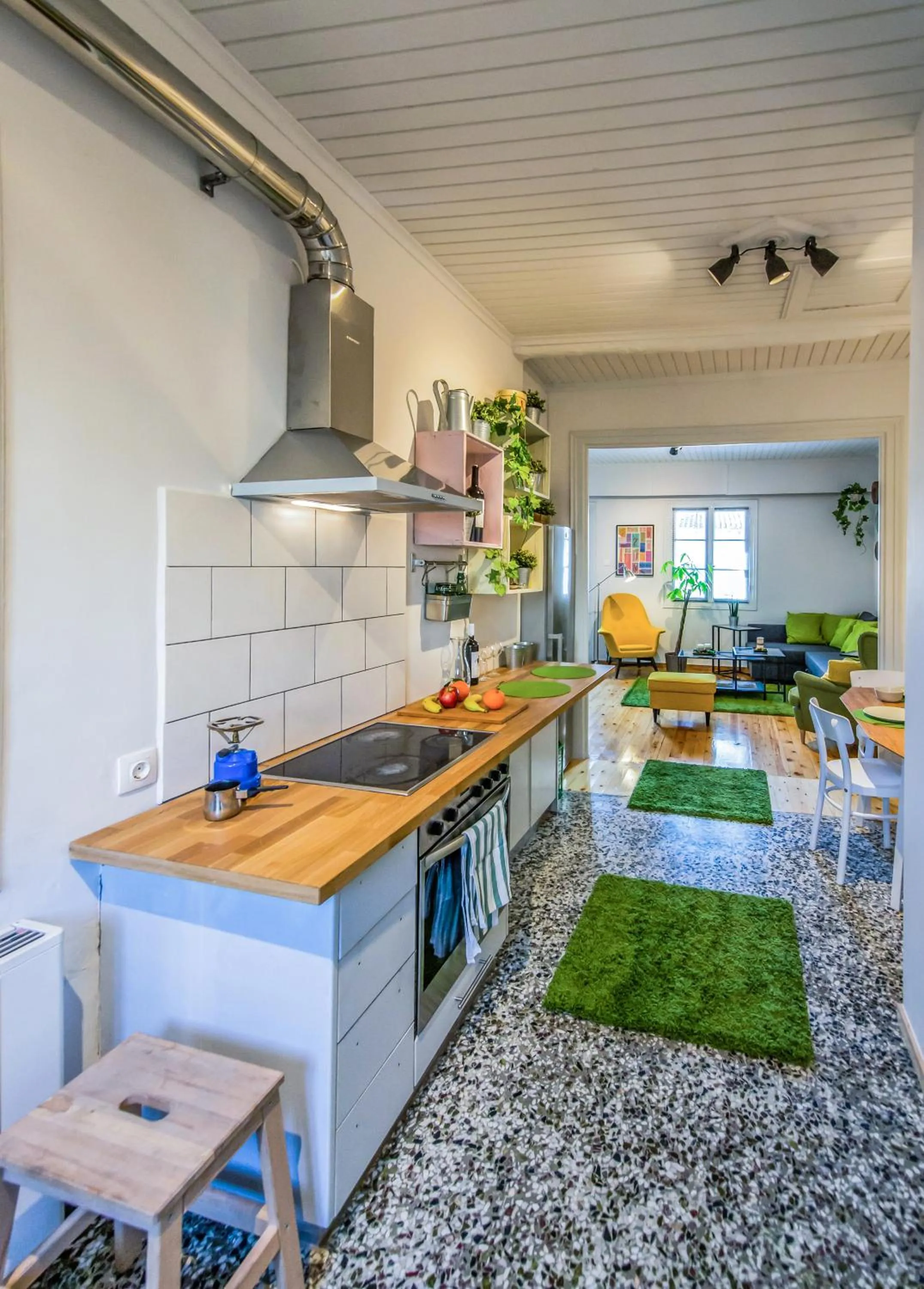 Kitchen or kitchenette in City Cottage - Kalamata Villas