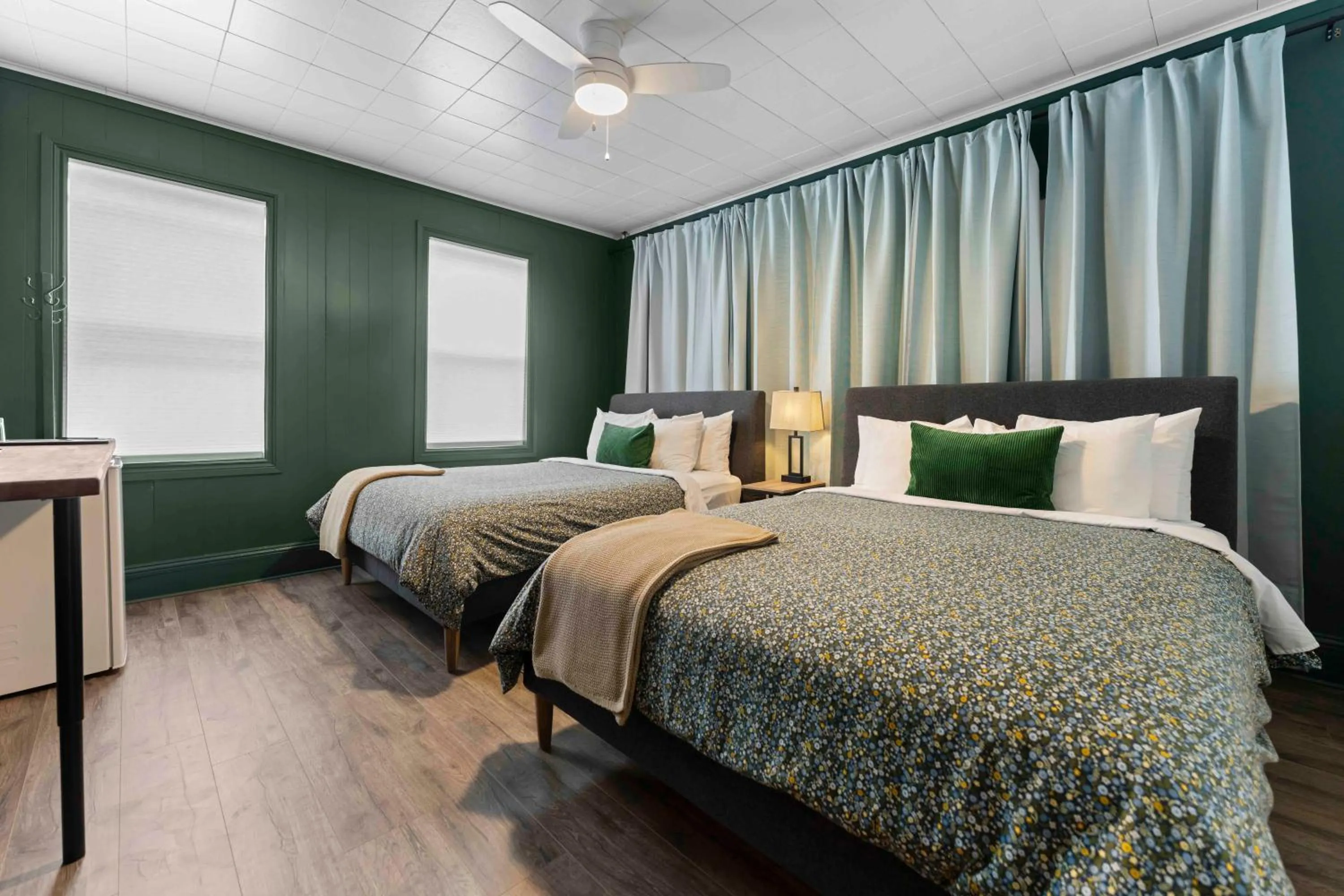 Bedroom, Bed in Balmoral Hotel