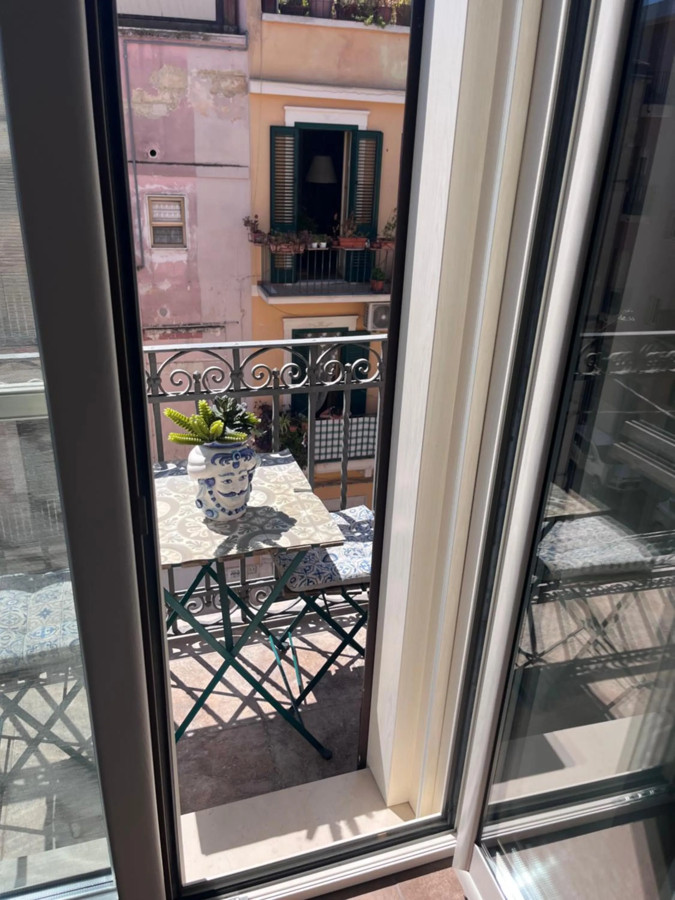 Balcony/Terrace in Essence