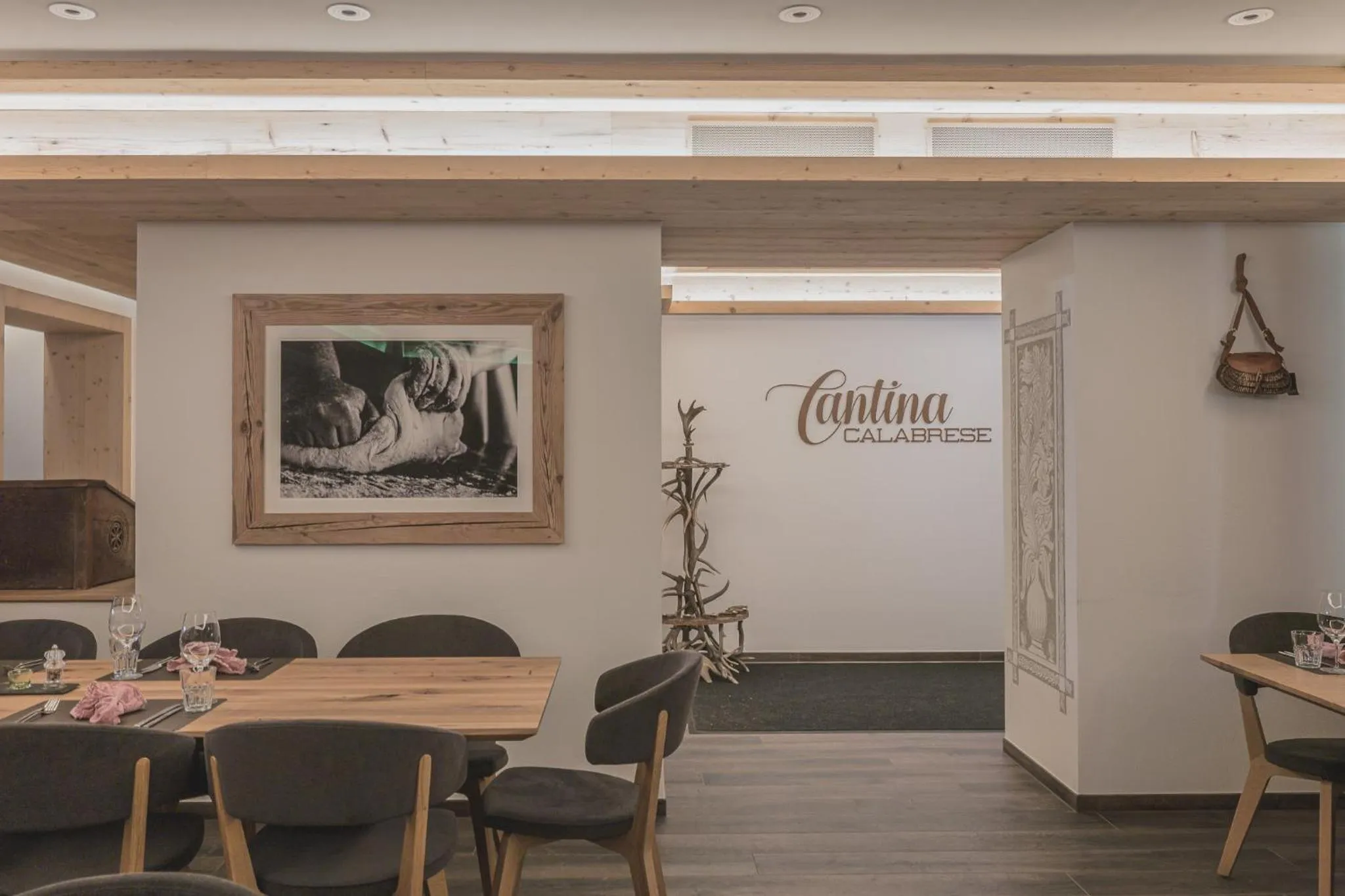 Restaurant/places to eat in Hotel Sarain Active Mountain Resort