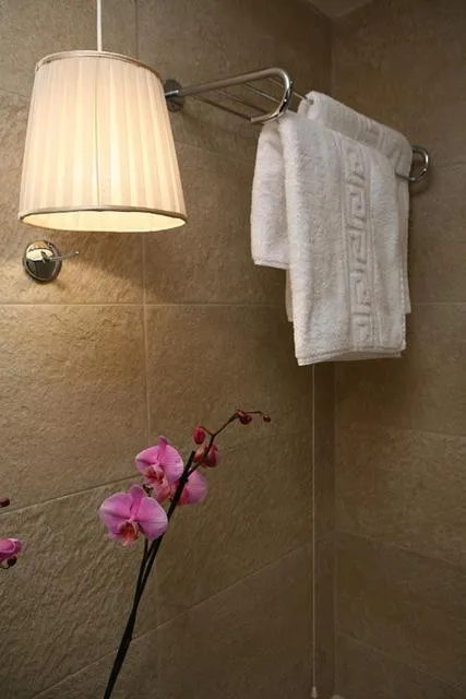 Bathroom in Dovitel Boutique Hotel