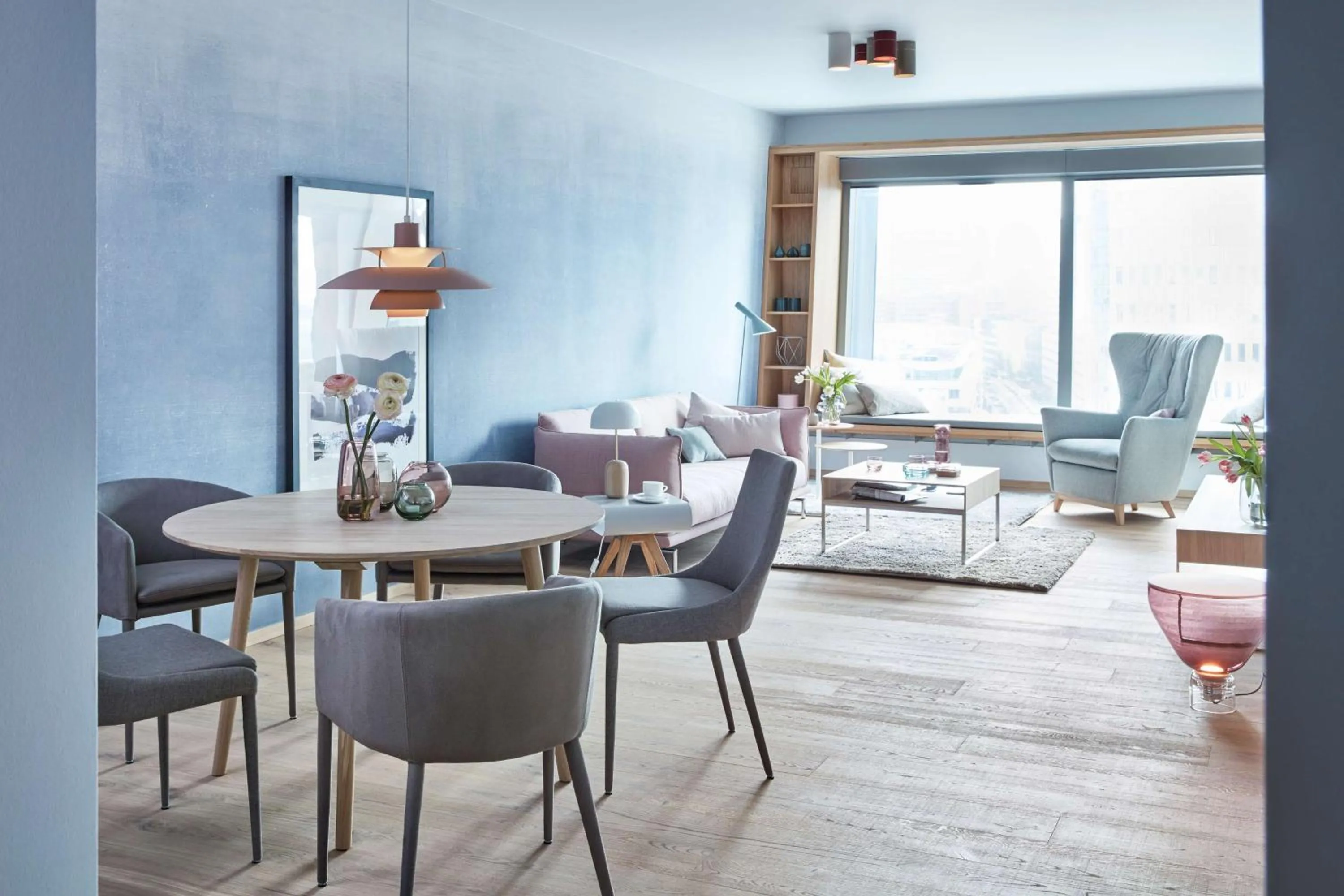 Photo of the whole room in Radisson Blu Hotel Frankfurt