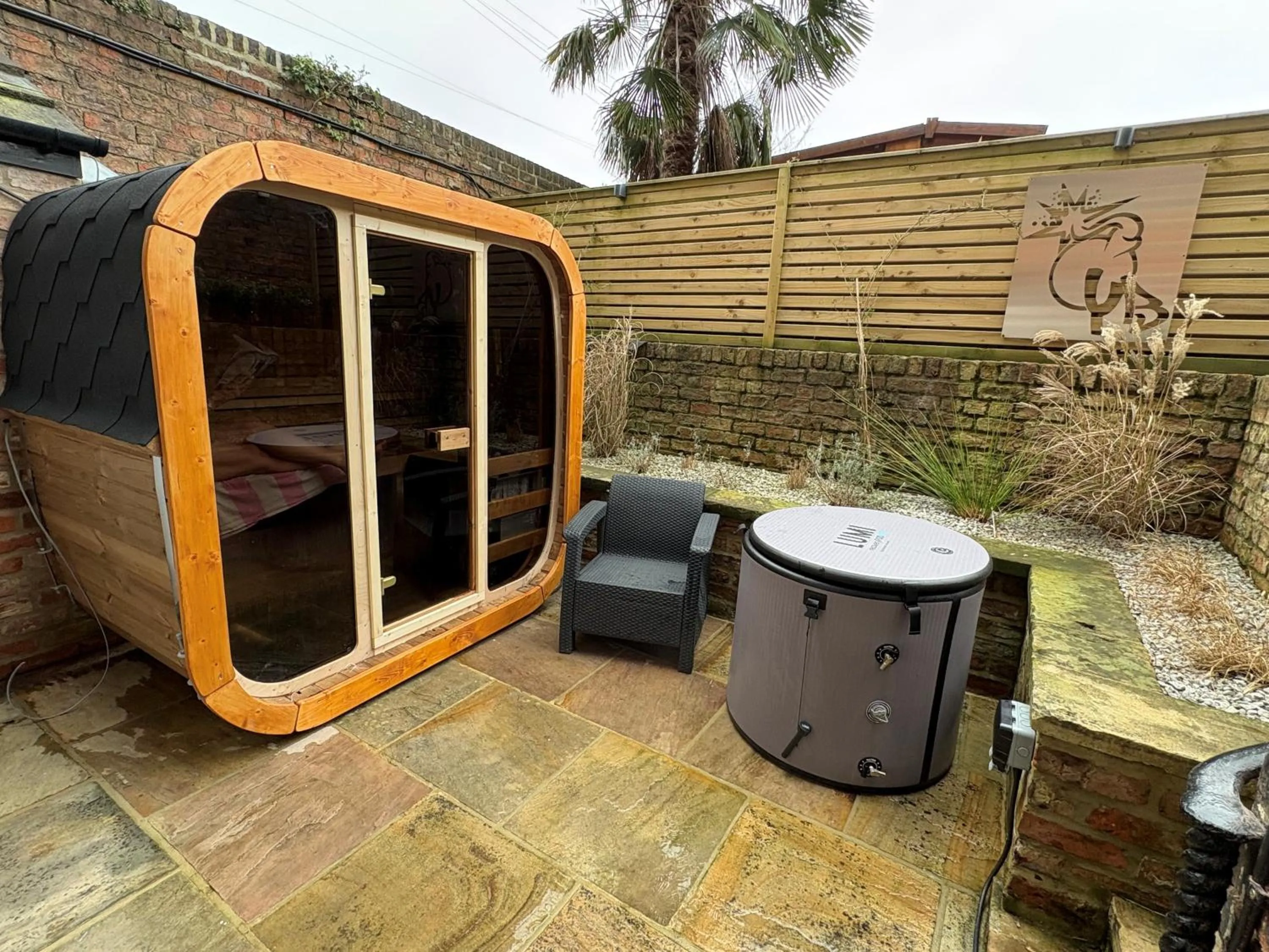 Sauna in Hedley House Hotel & Apartments