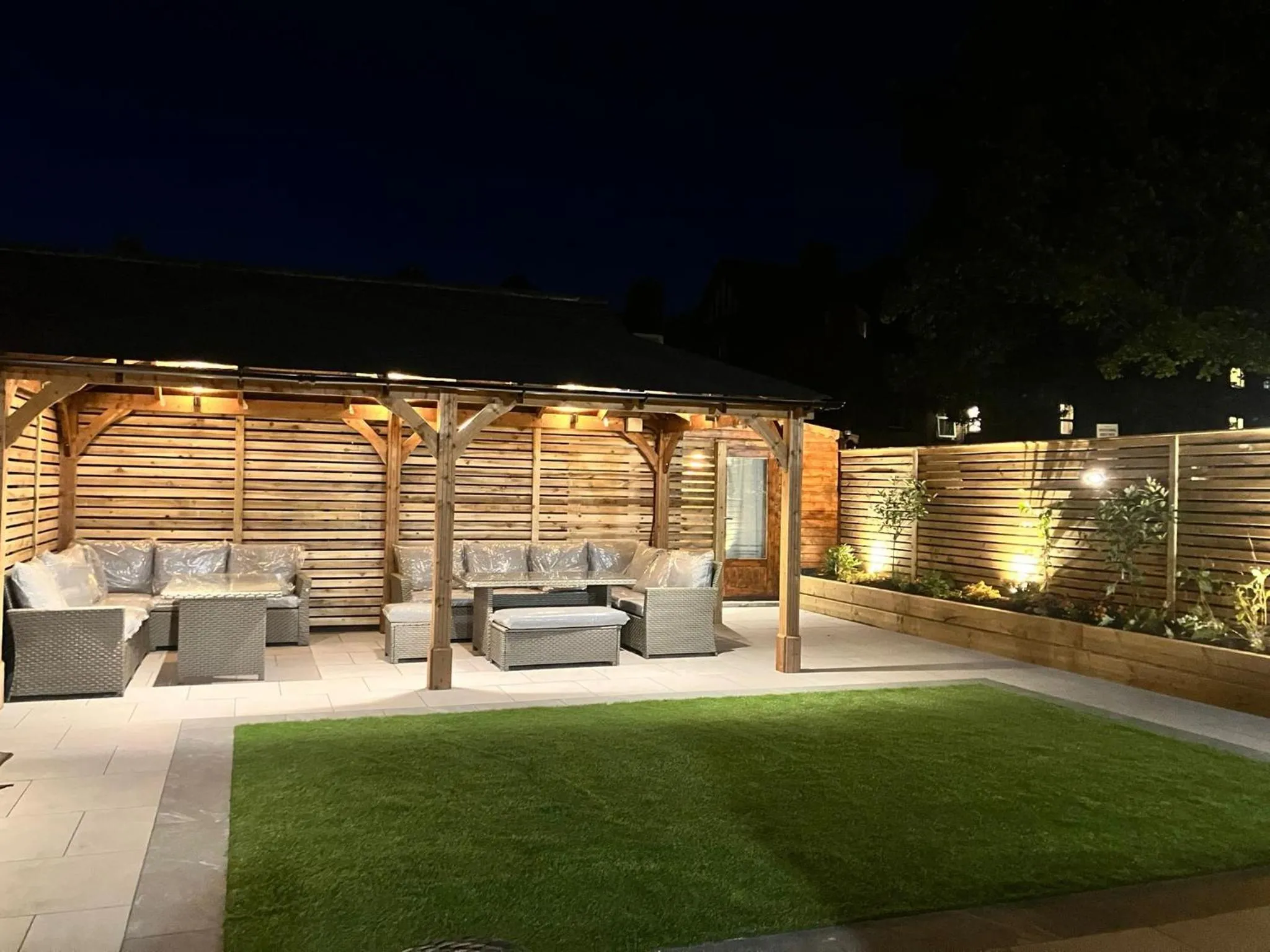 Patio in Hedley House Hotel & Apartments