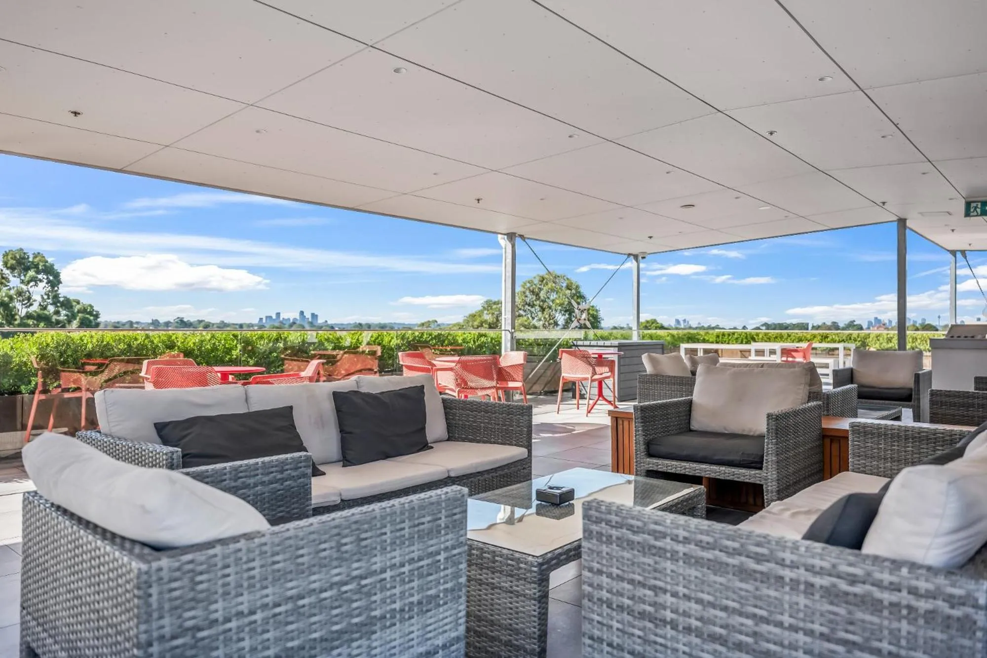 Property building in Studio 8 Residences - Adults Only