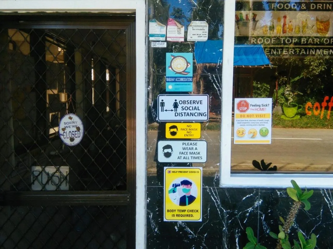 Lobby or reception in RedDoorz @ Western Highway Lodge Hotel