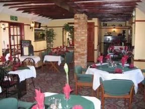 Restaurant/places to eat in The Three Horseshoes