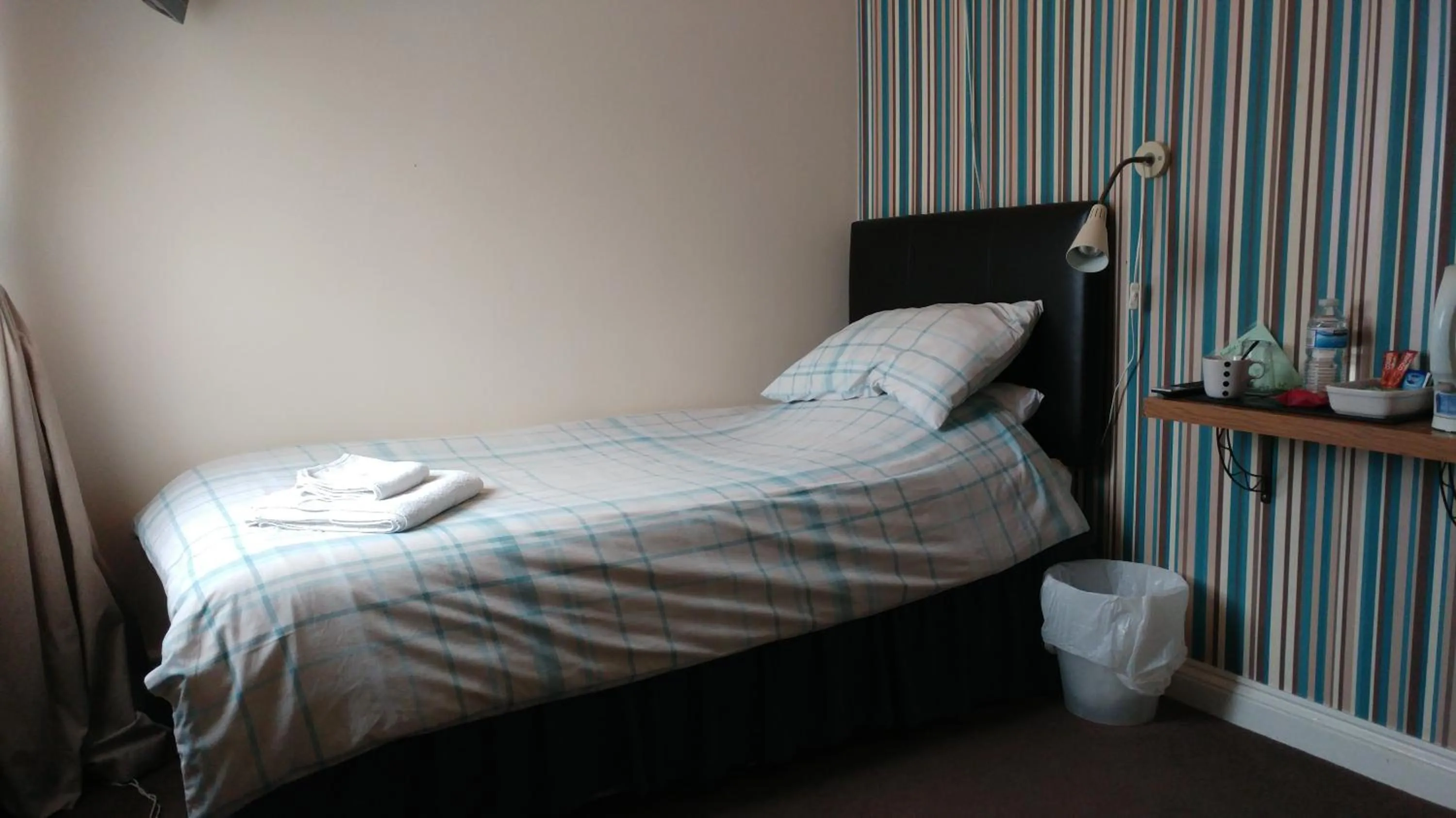 Bed in The Three Horseshoes