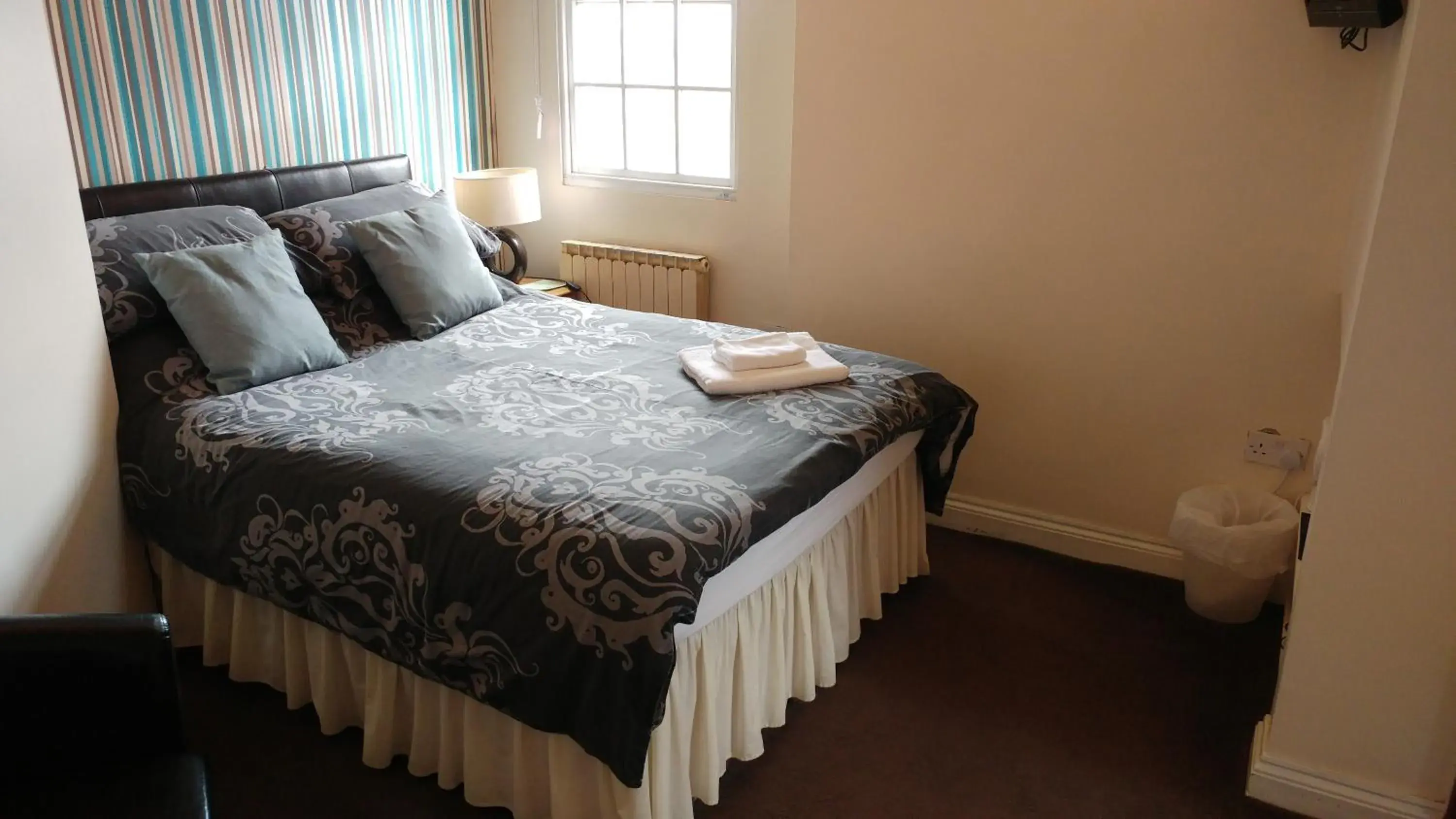 The Three Horseshoes The Three Horseshoes