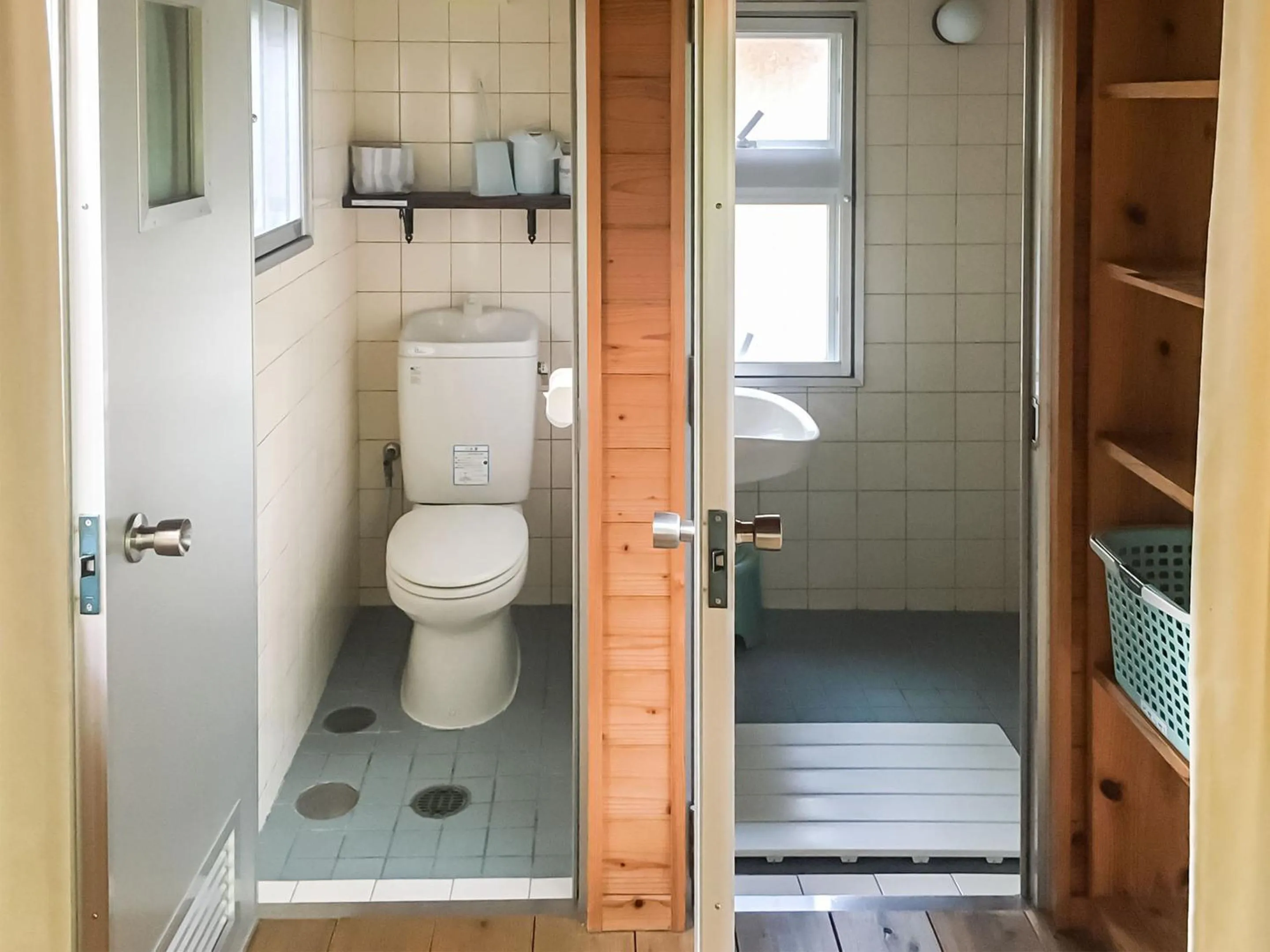 Toilet in Irunty Futademura