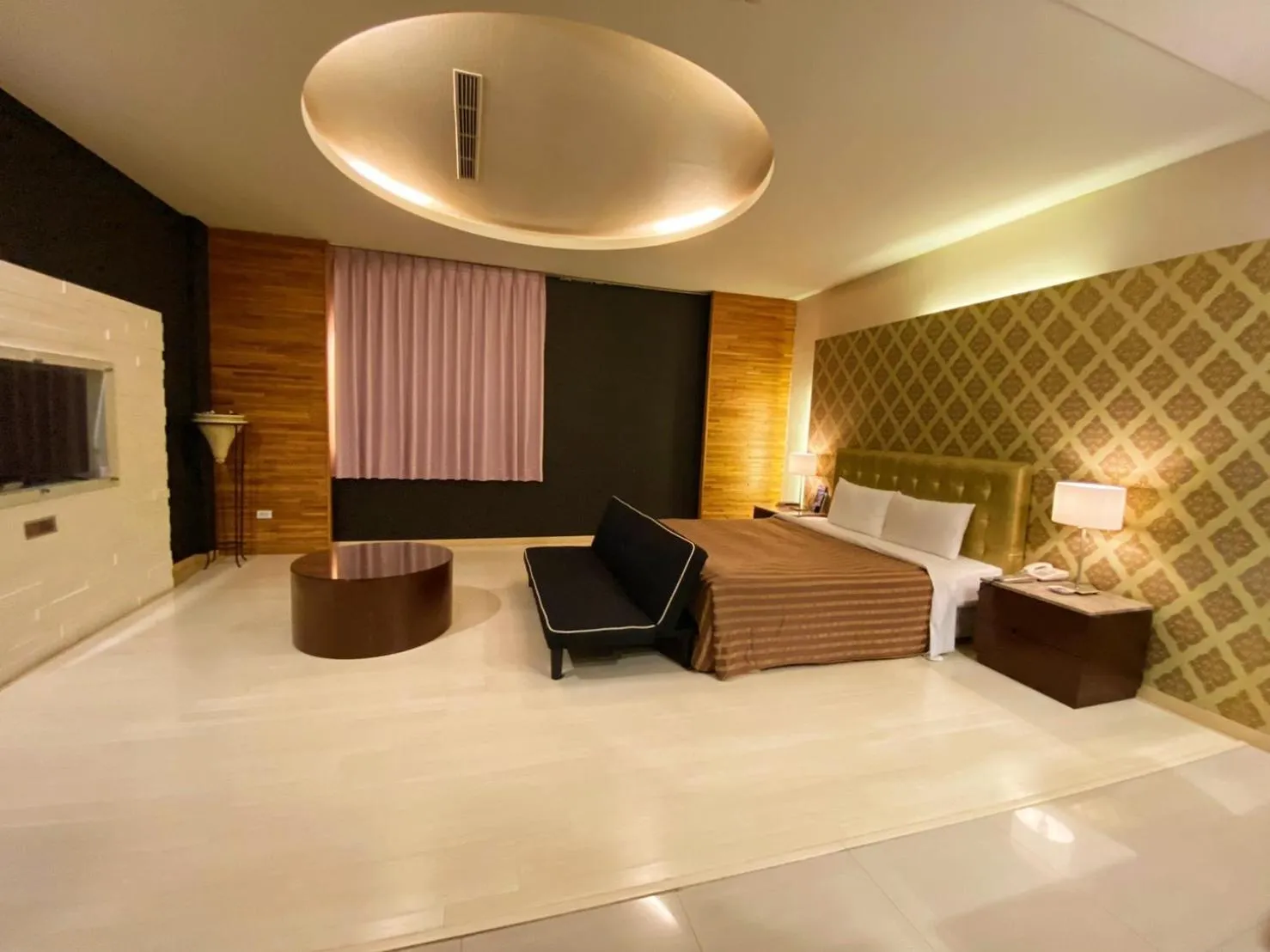 Bed in Hua Xiang Motel