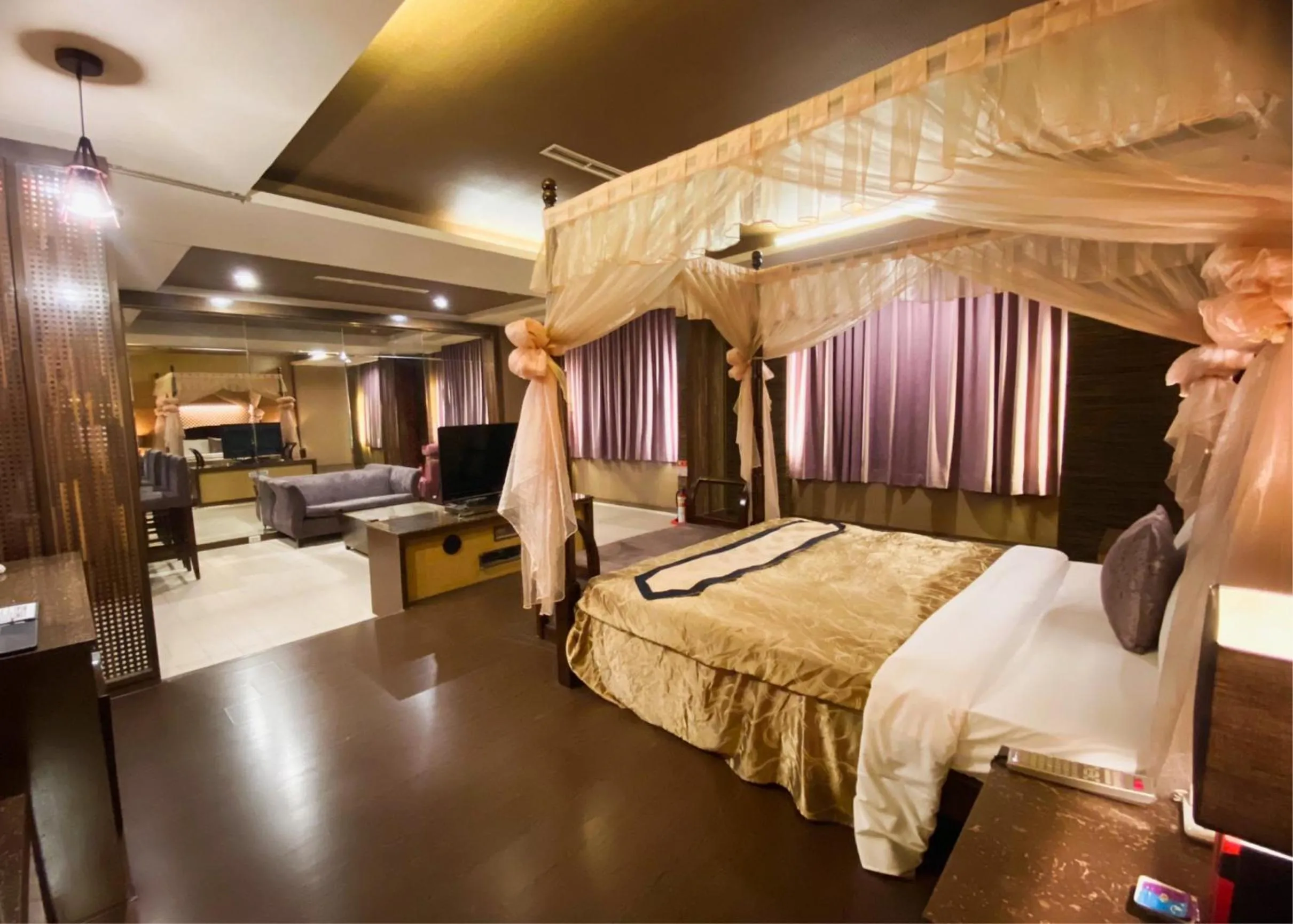 Bed in Hua Xiang Motel