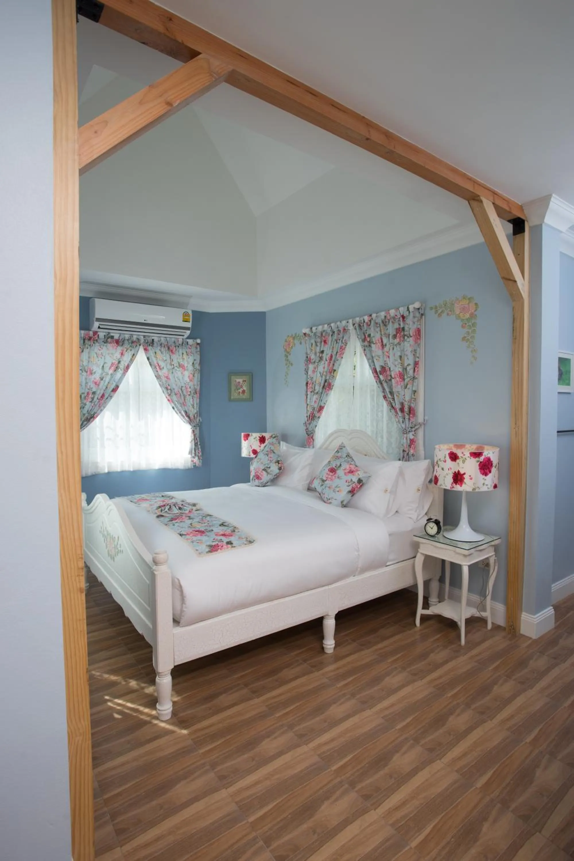 Bedroom, Bed in Hillsborough The English Country House Hotel & Leisure