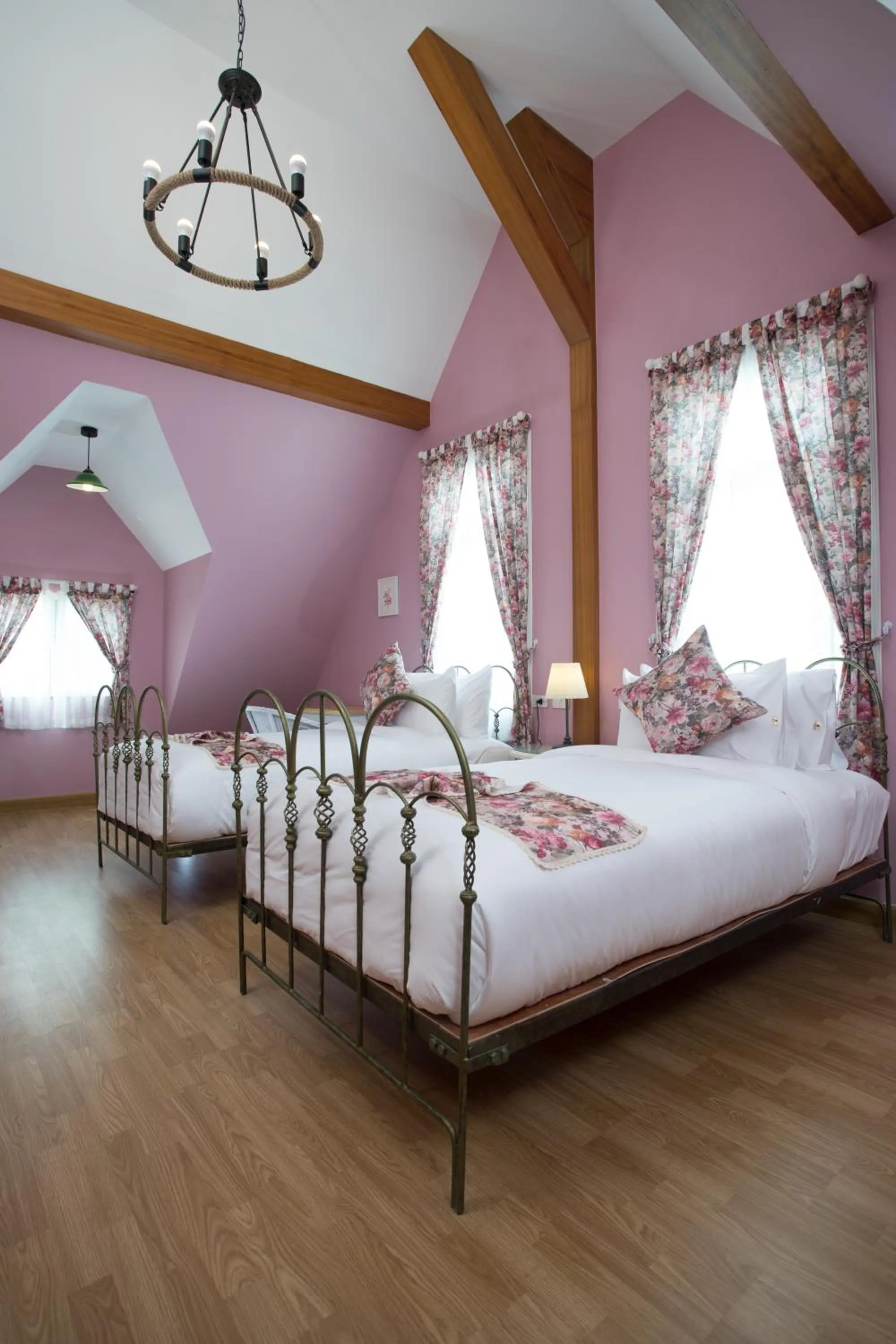 Bedroom, Bed in Hillsborough The English Country House Hotel & Leisure