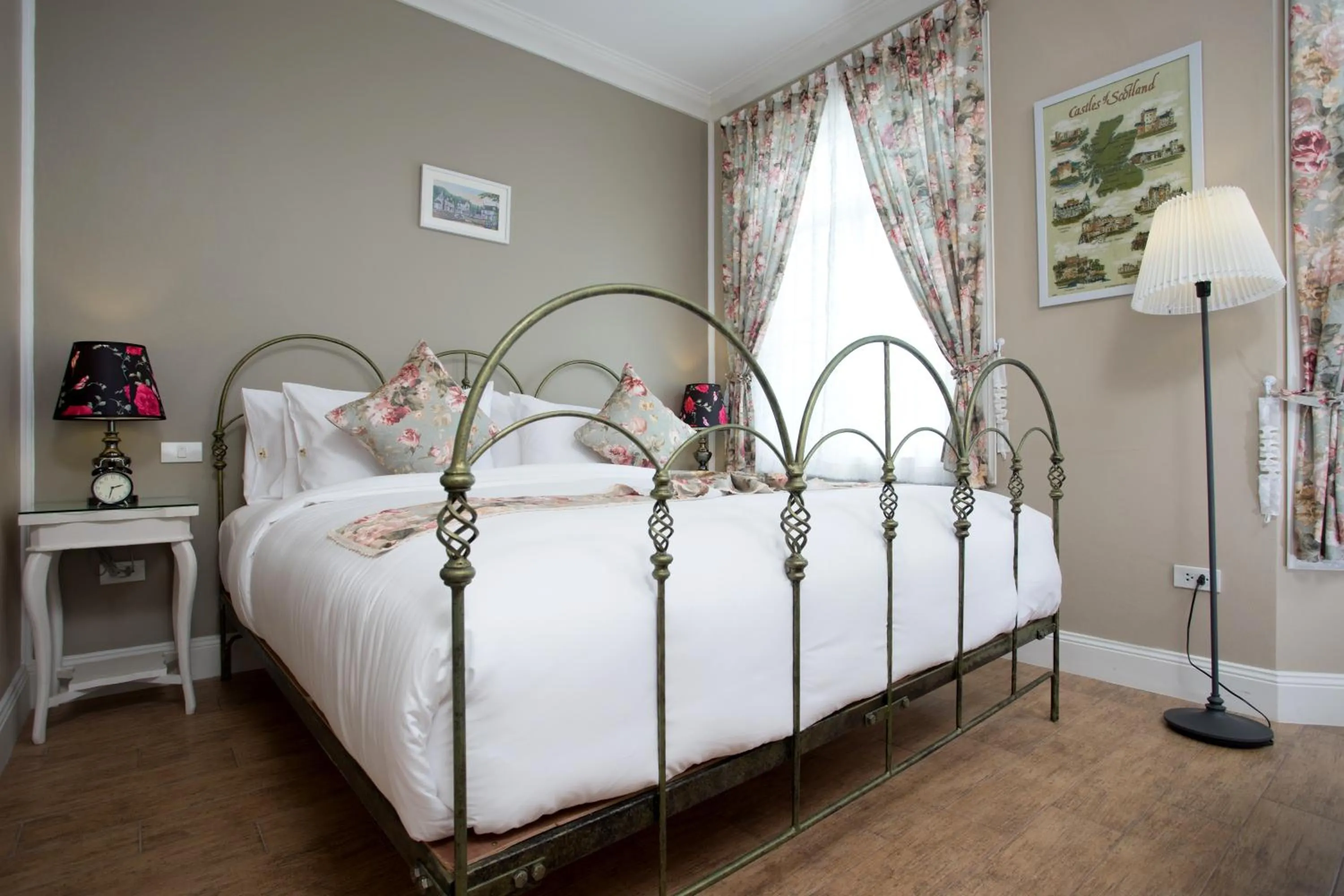Bedroom, Bed in Hillsborough The English Country House Hotel & Leisure
