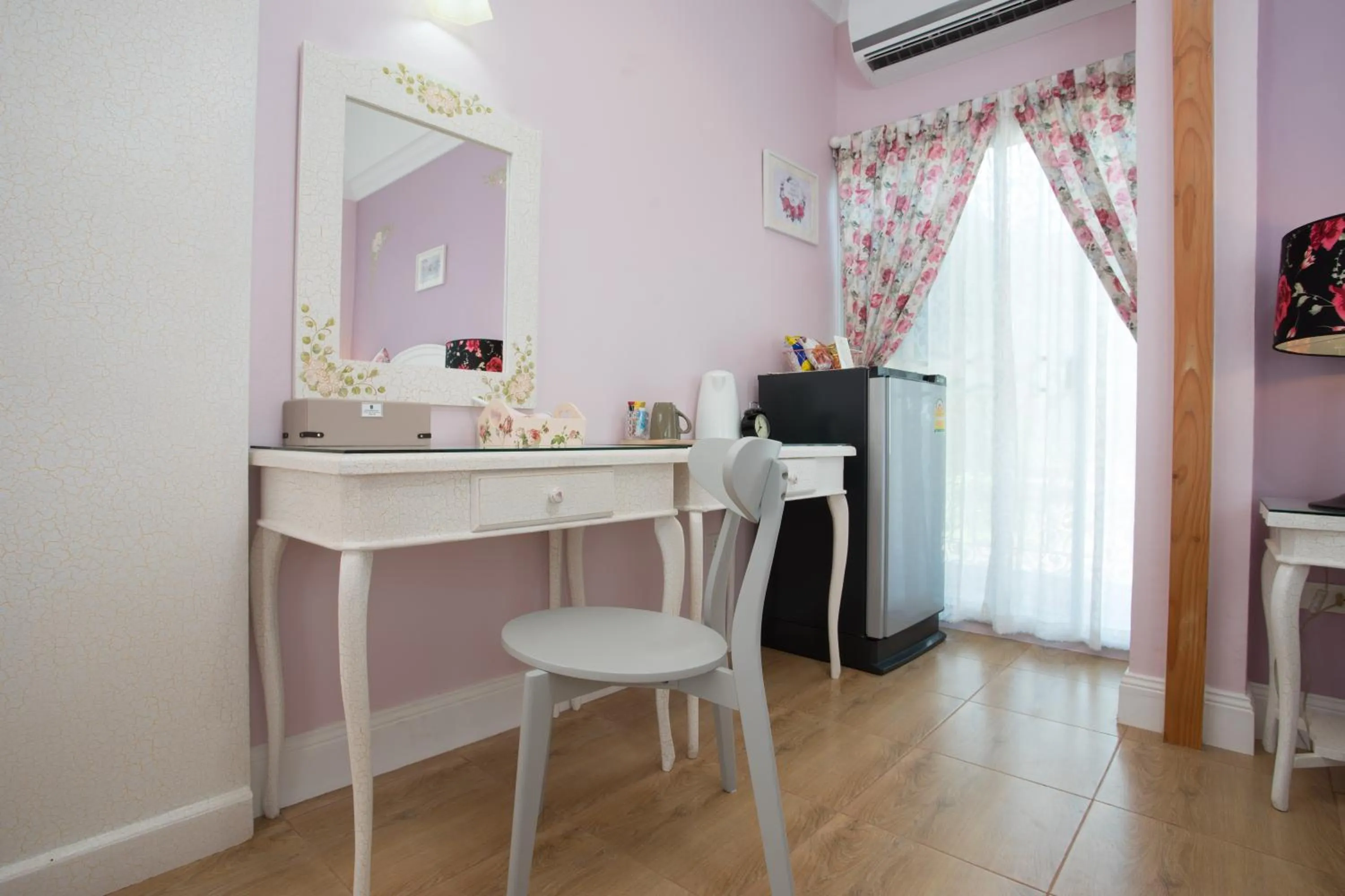 Coffee/tea facilities in Hillsborough The English Country House Hotel & Leisure