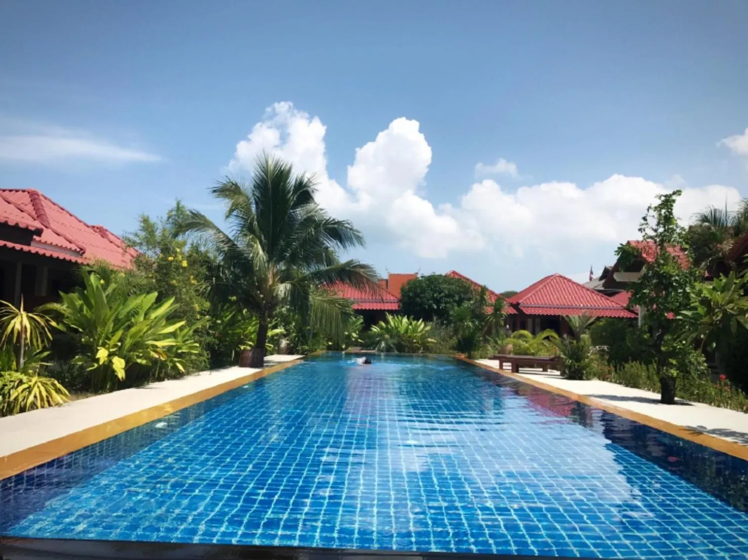 Swimming pool in Baan Archa Samui