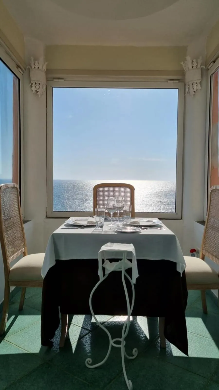 Restaurant/places to eat in Hotel Punta Rossa