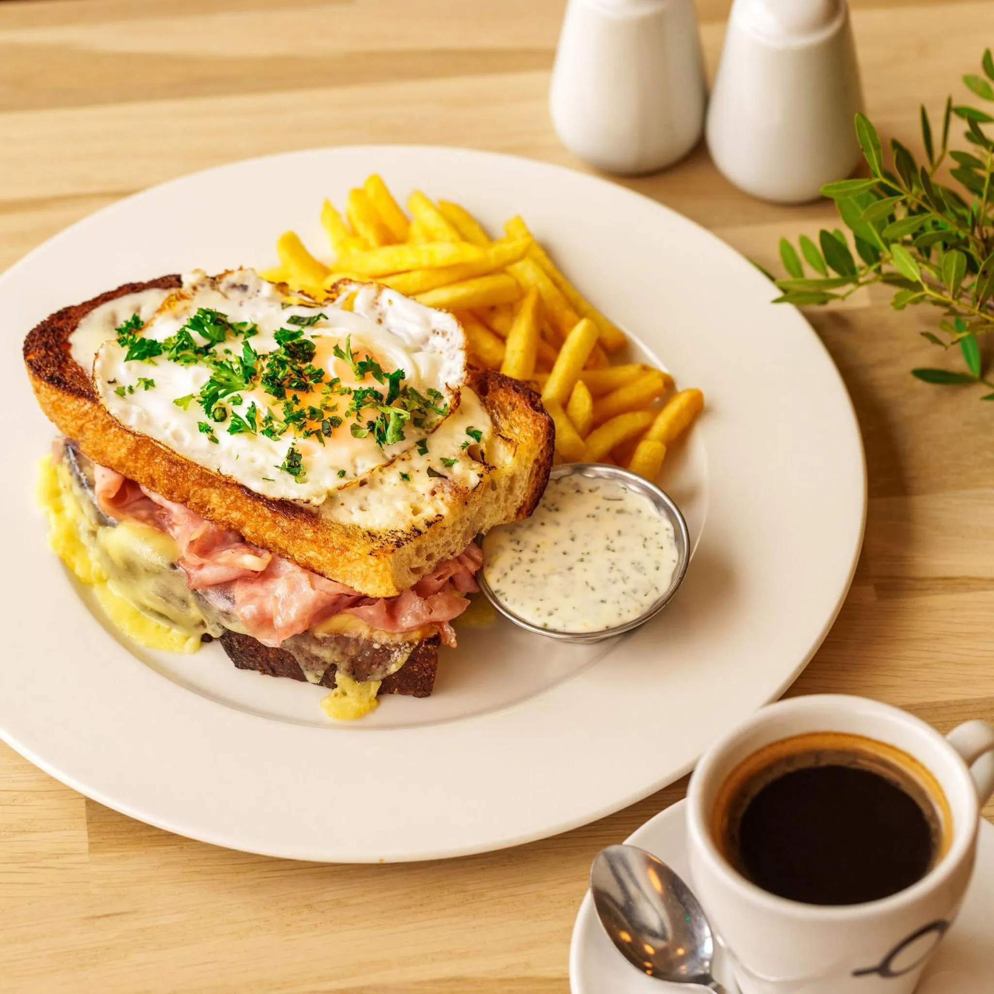 Restaurant/places to eat in Hotel Kea by Keahotels