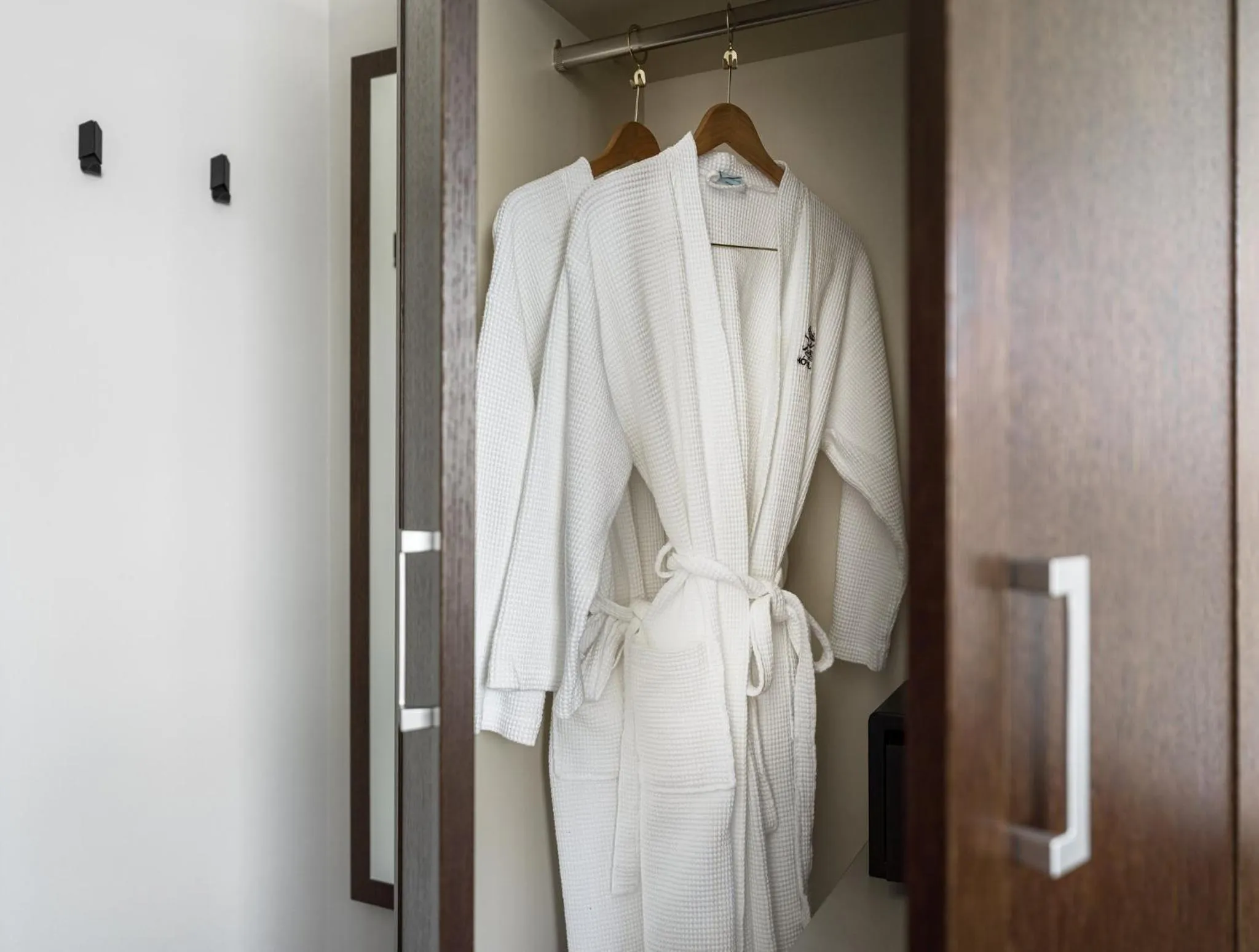 Photo of the whole room in Hotel Kea by Keahotels