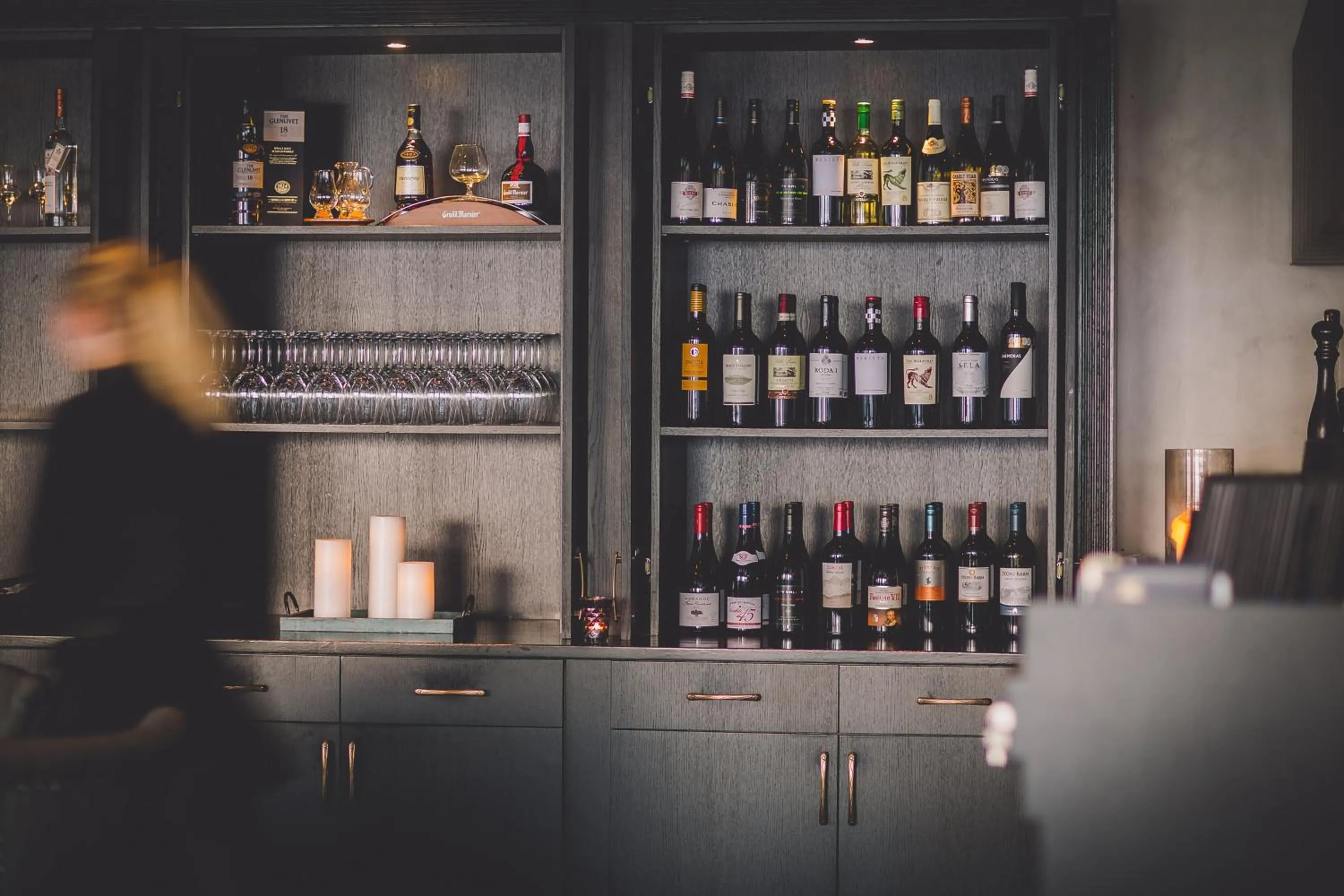 Lounge or bar in Hotel Kea by Keahotels