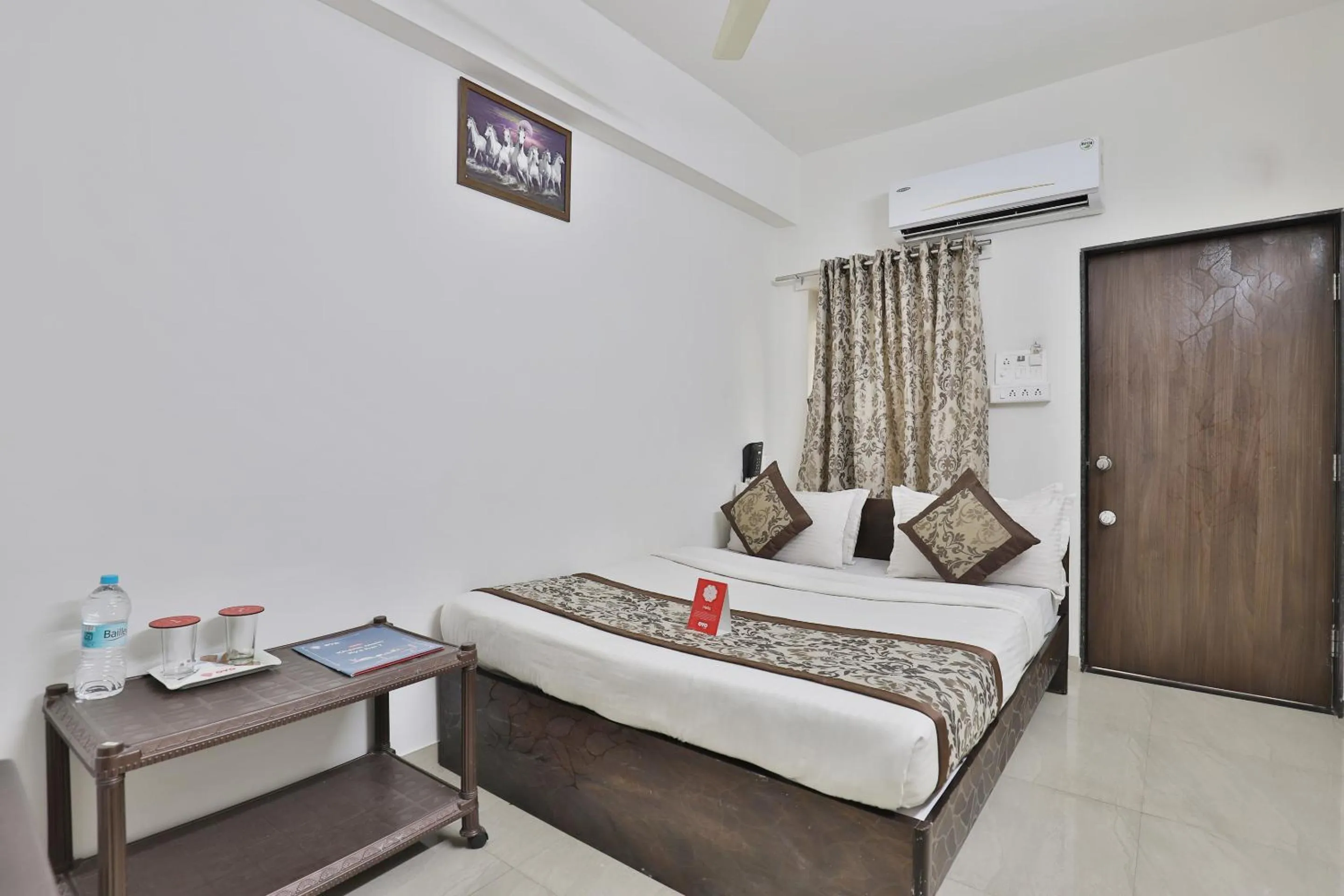 Bed in Nova Hotel Star Palace