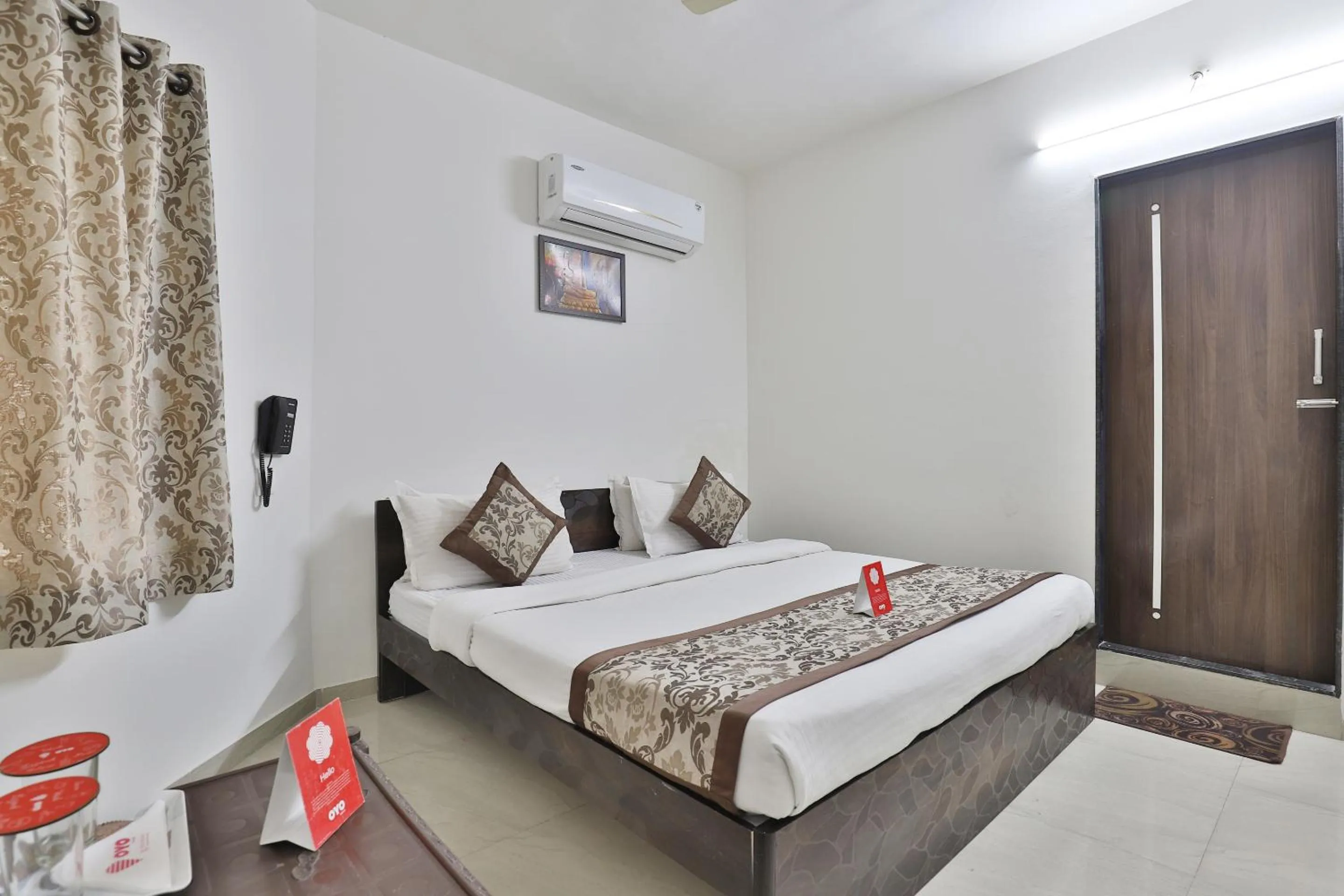 Photo of the whole room, Bed in Nova Hotel Star Palace