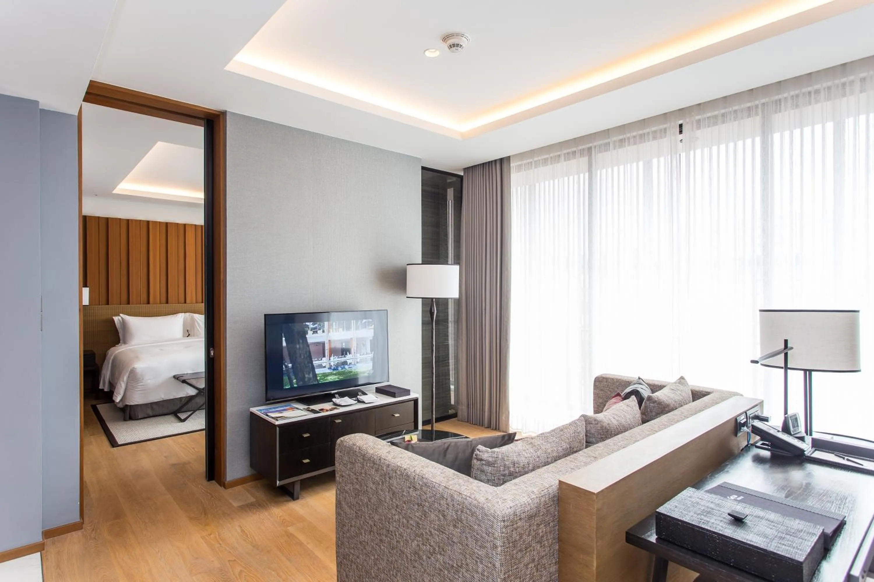 TV and multimedia, Bed in Anantara Chiang Mai Serviced Suites