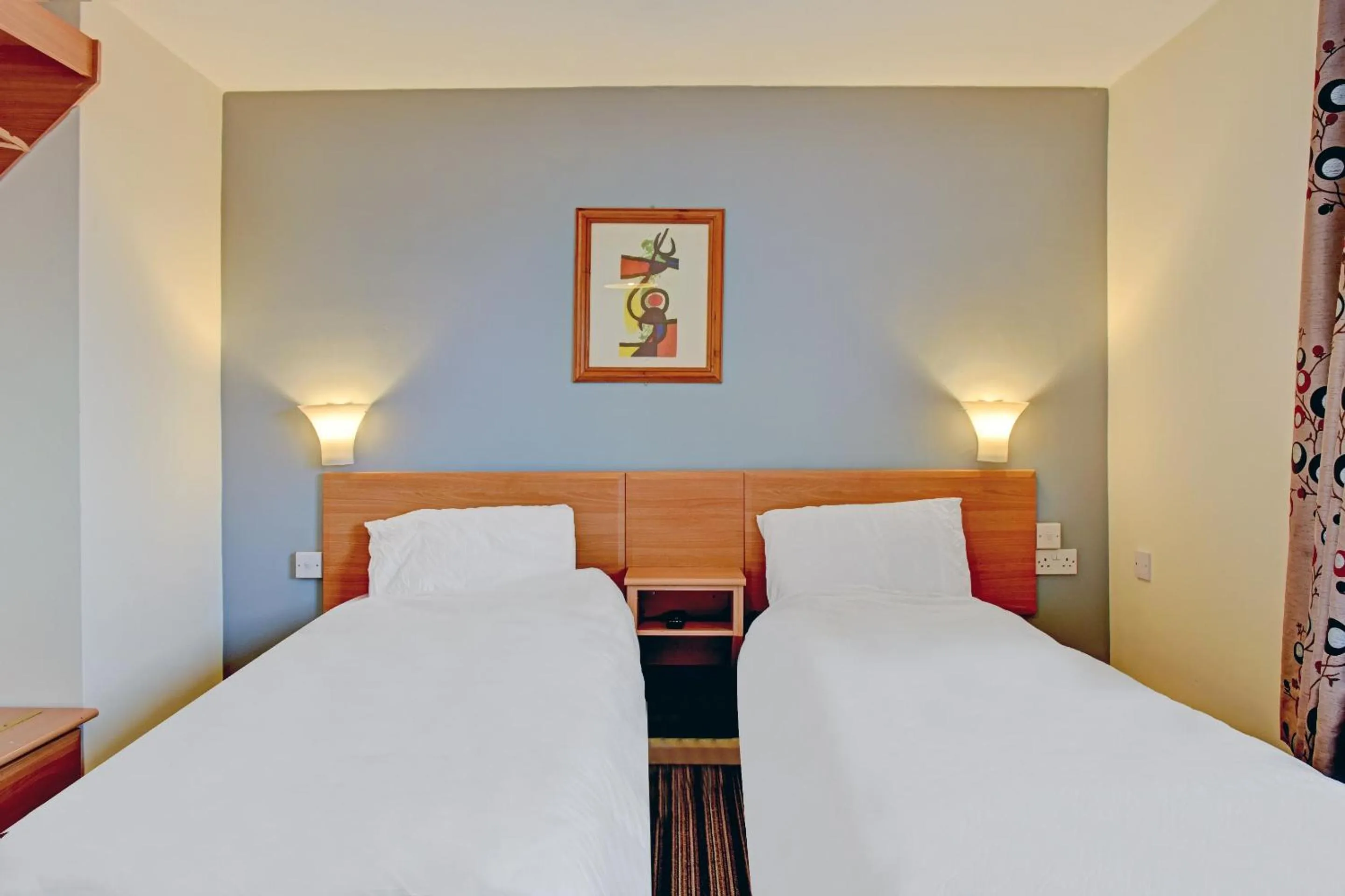 Bedroom in Shilton Inn By OYO Leicester