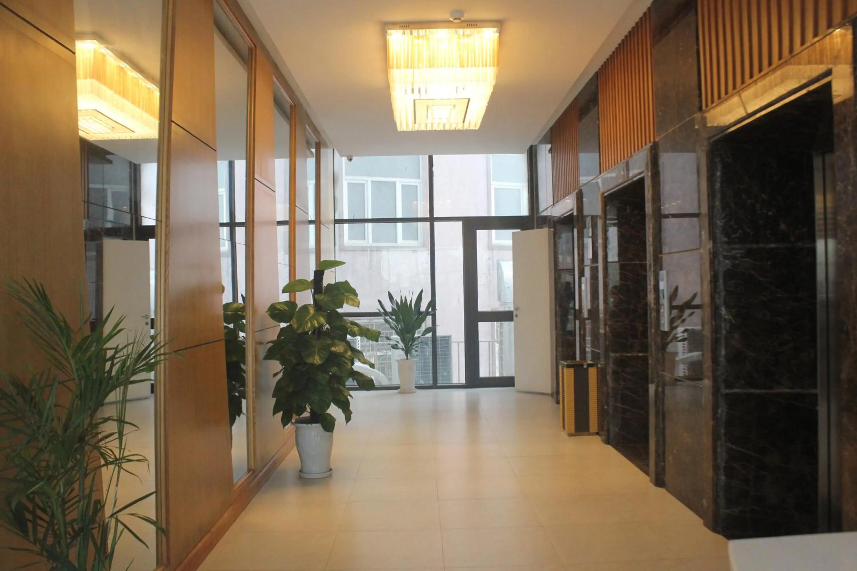 elevator in Muong Thanh Cua Dong Hotel